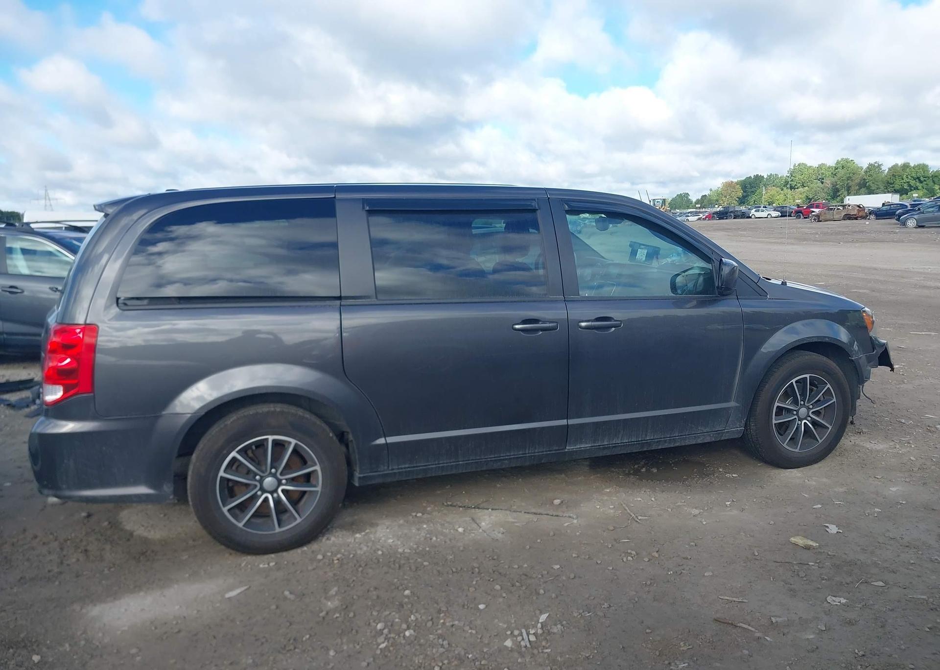 2019 DODGE GRAND CARAVAN GT