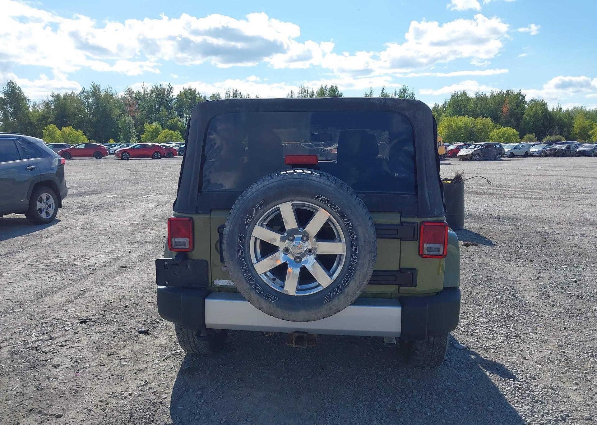 2013 JEEP WRANGLER SAHARA