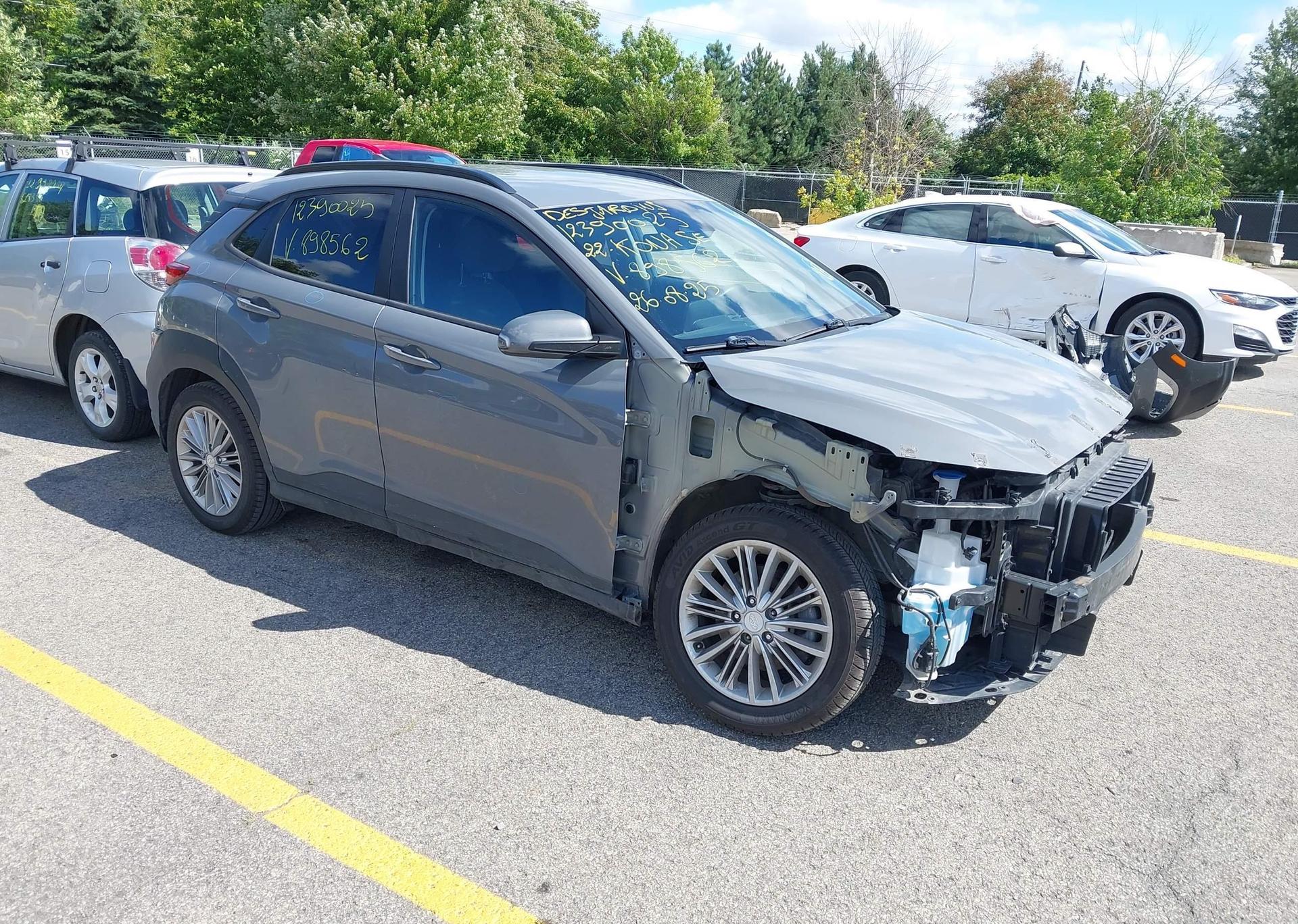 2022 HYUNDAI KONA SE