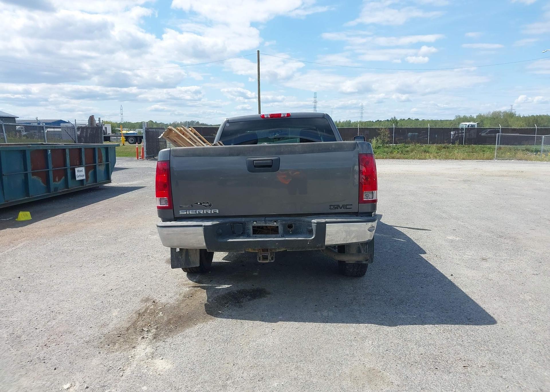 2011 GMC SIERRA K1500 SL
