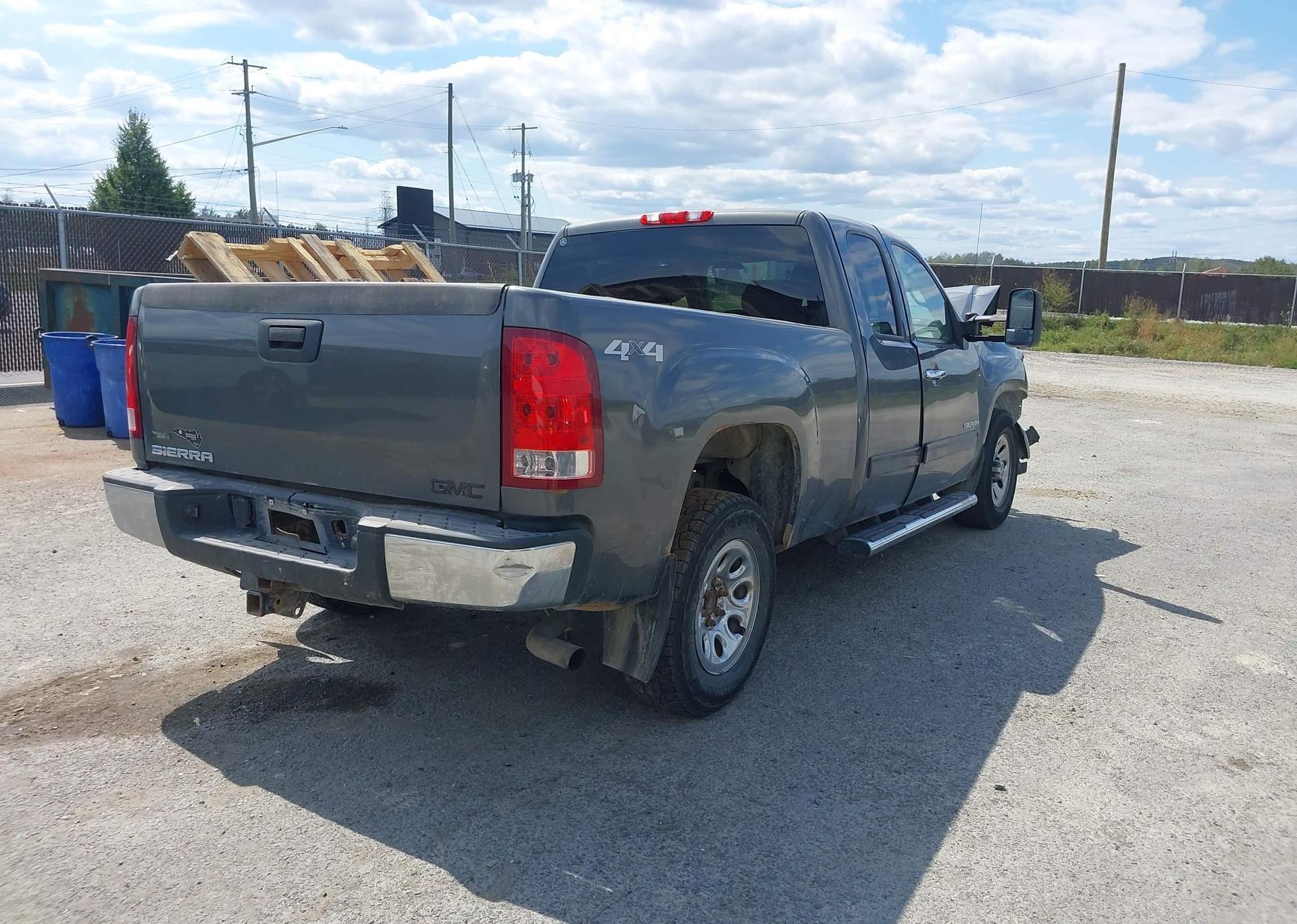 2011 GMC SIERRA K1500 SL