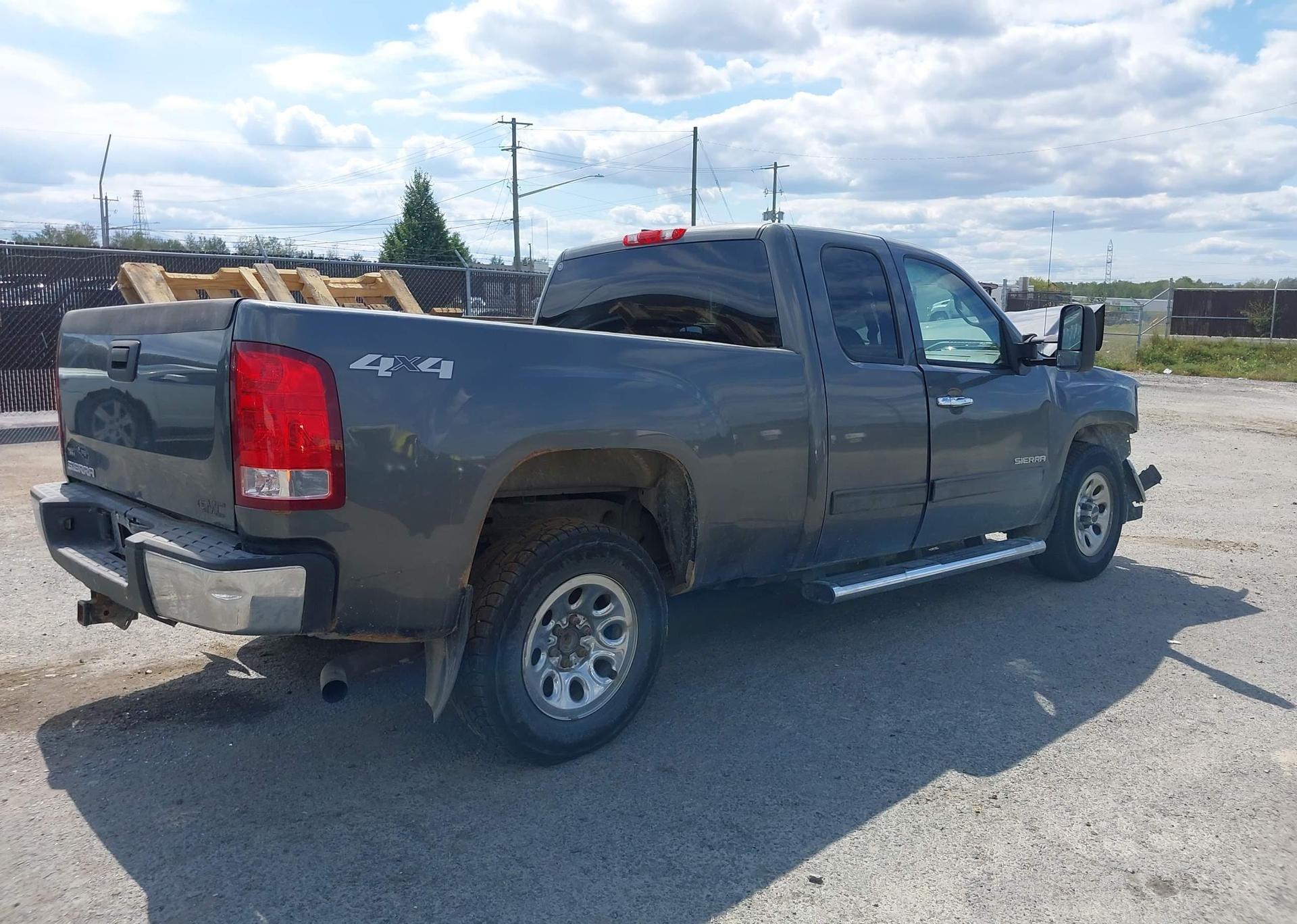 2011 GMC SIERRA K1500 SL