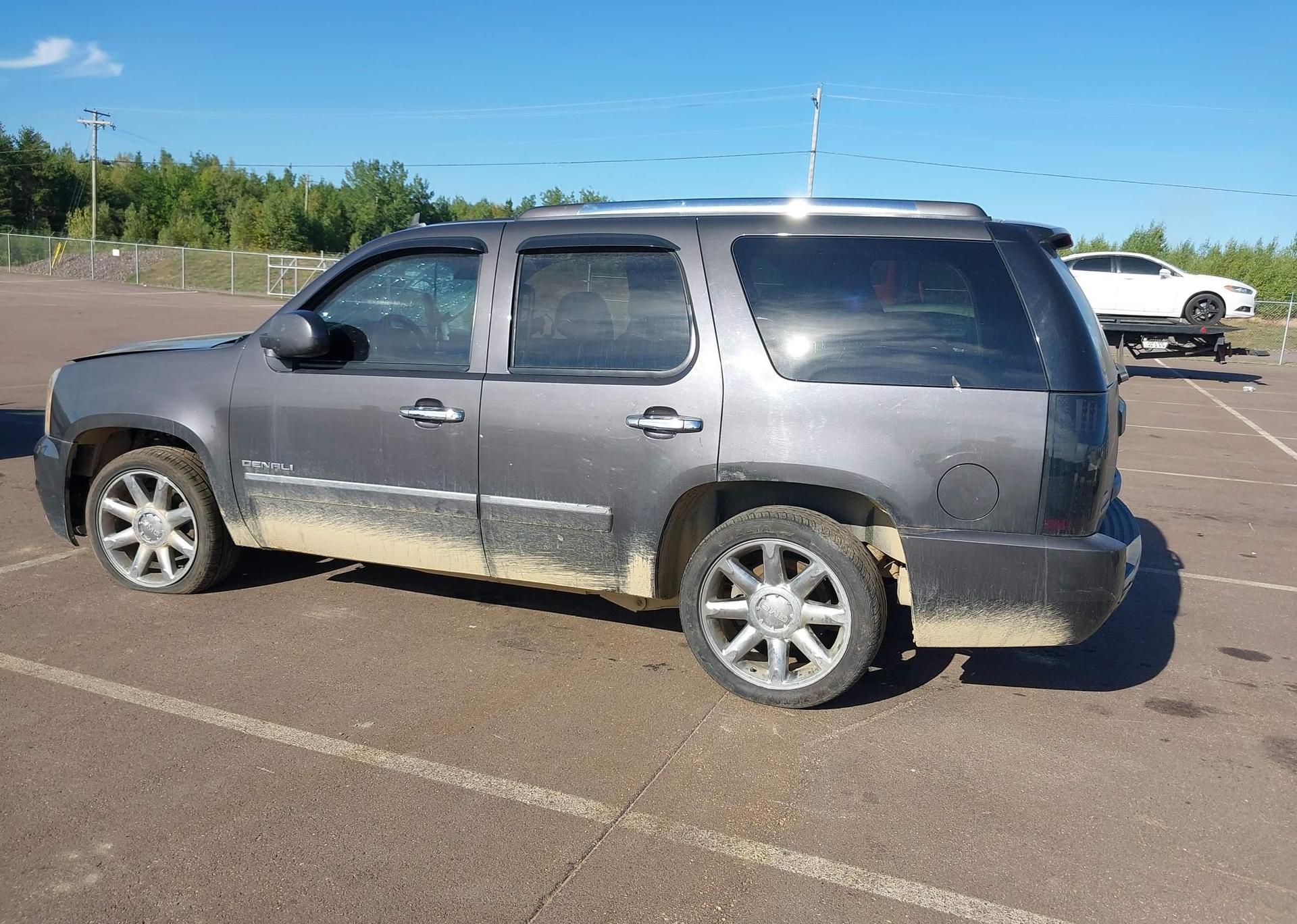 2010 GMC YUKON DENALI