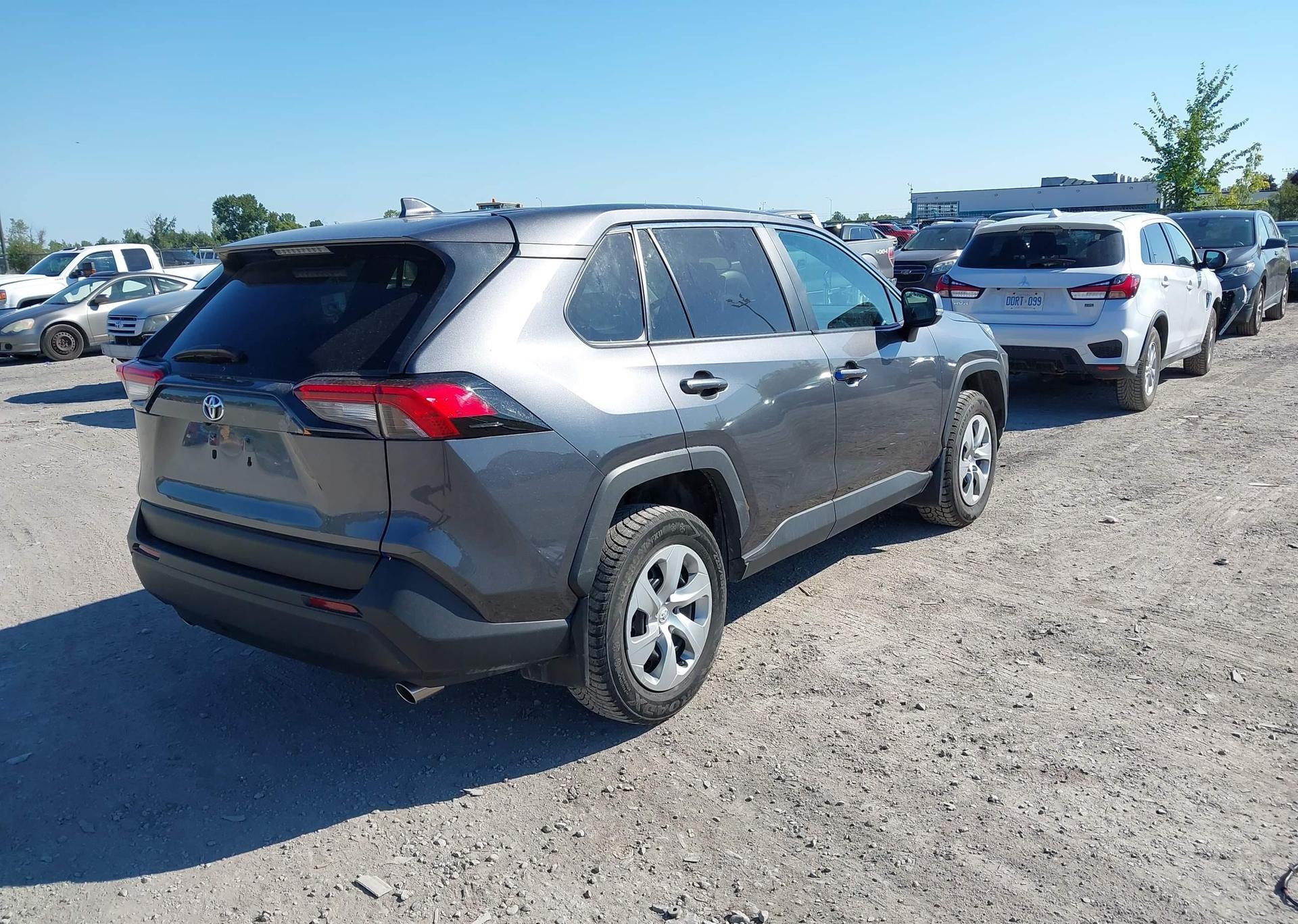 2022 TOYOTA RAV4 LE