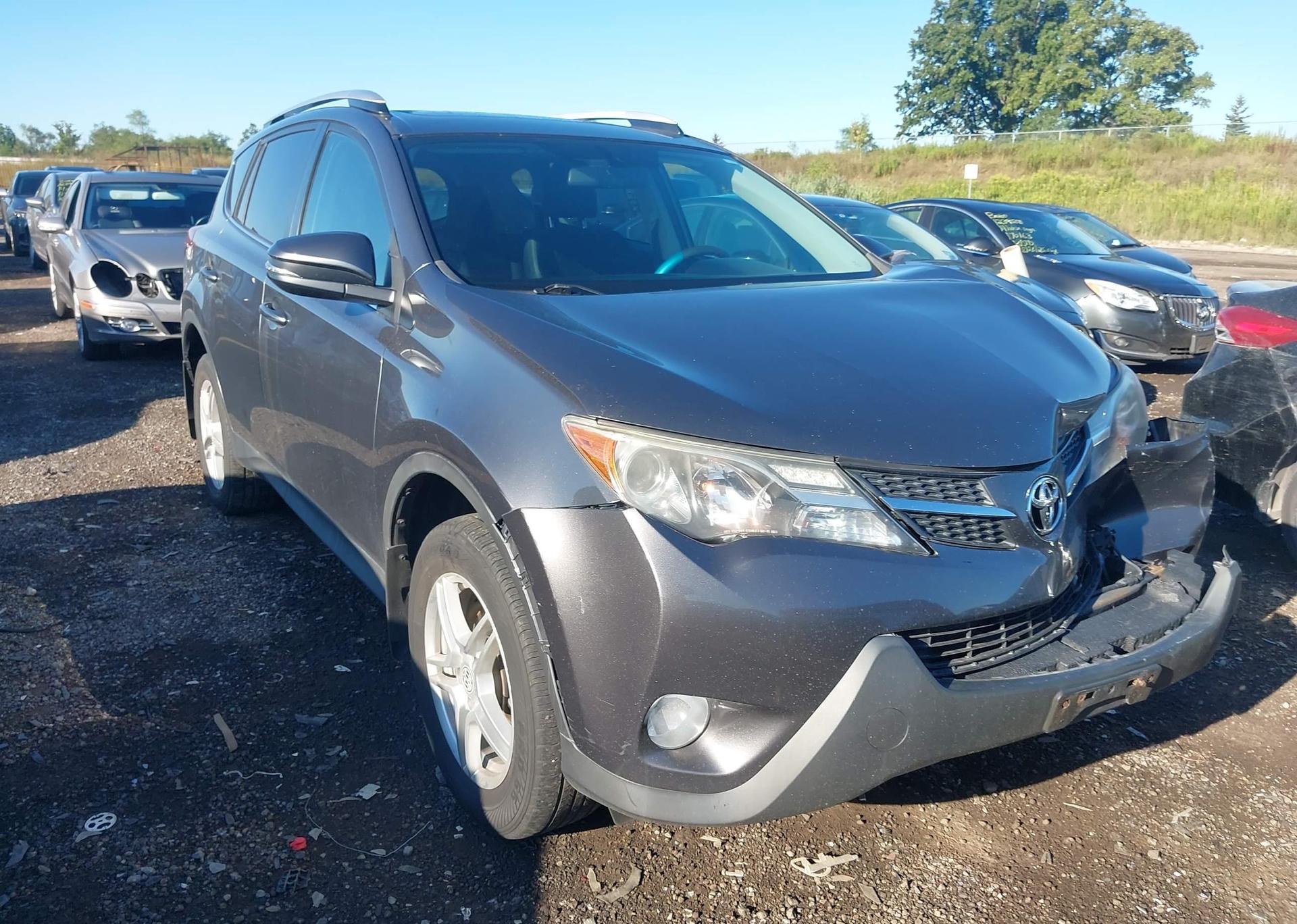 2014 TOYOTA RAV4 XLE