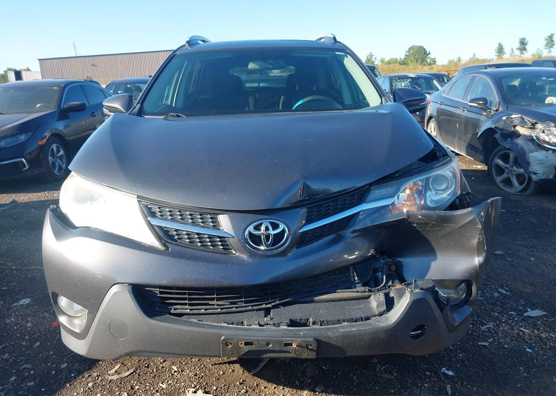 2014 TOYOTA RAV4 XLE