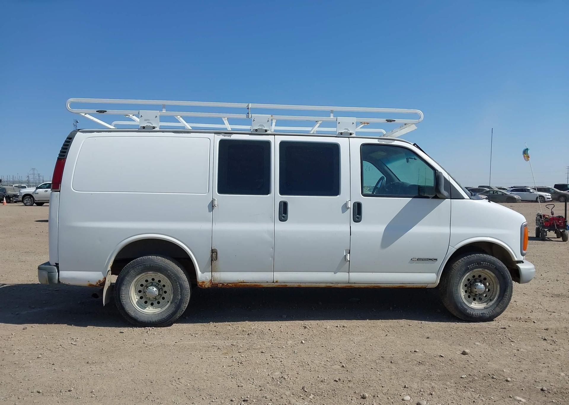 2002 CHEVROLET EXPRESS STANDARD