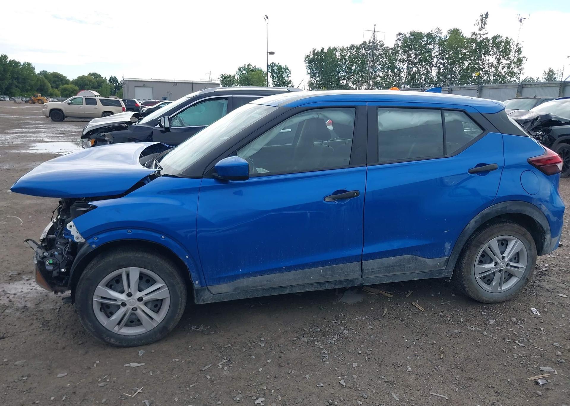 2024 NISSAN KICKS S