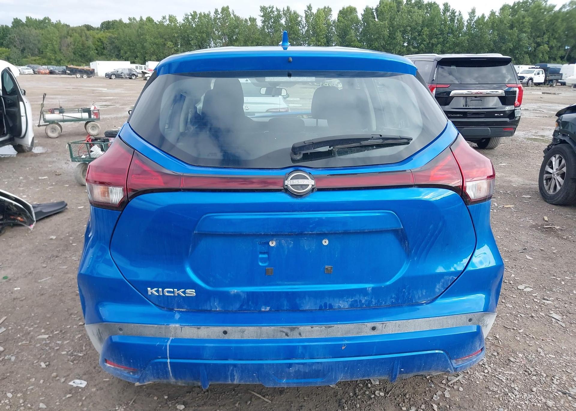 2024 NISSAN KICKS S
