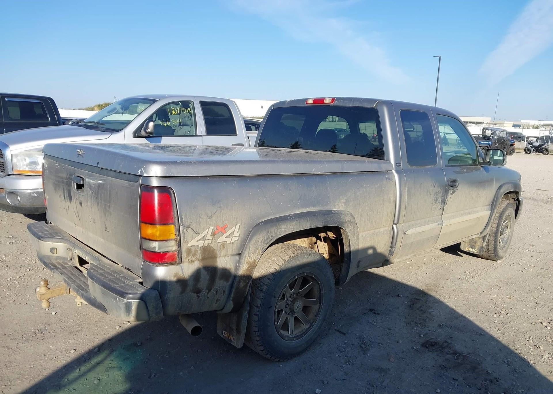 2006 GMC SIERRA 1500 SL