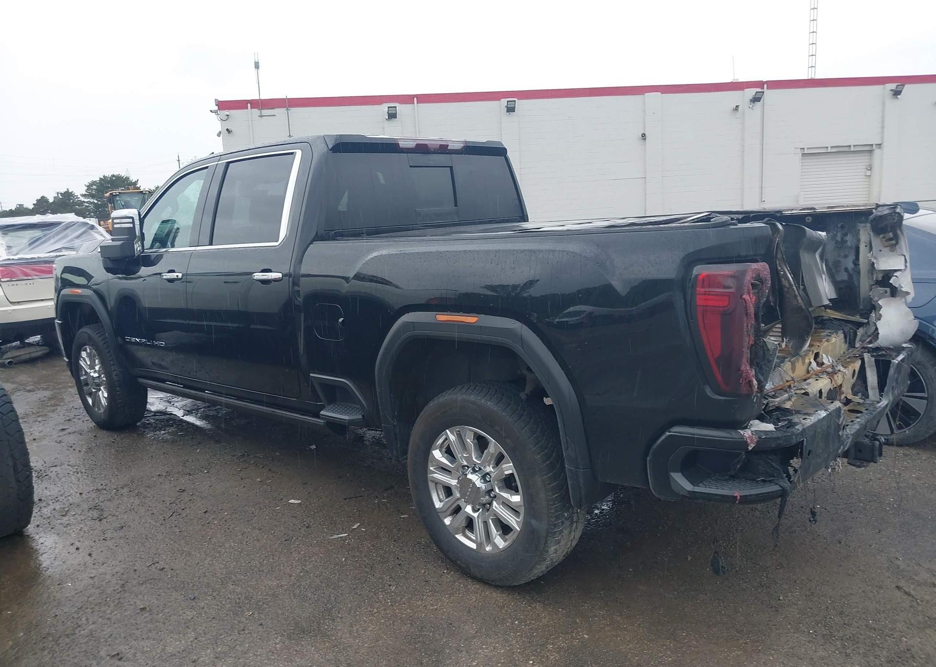 2023 GMC SIERRA K2500 DENALI