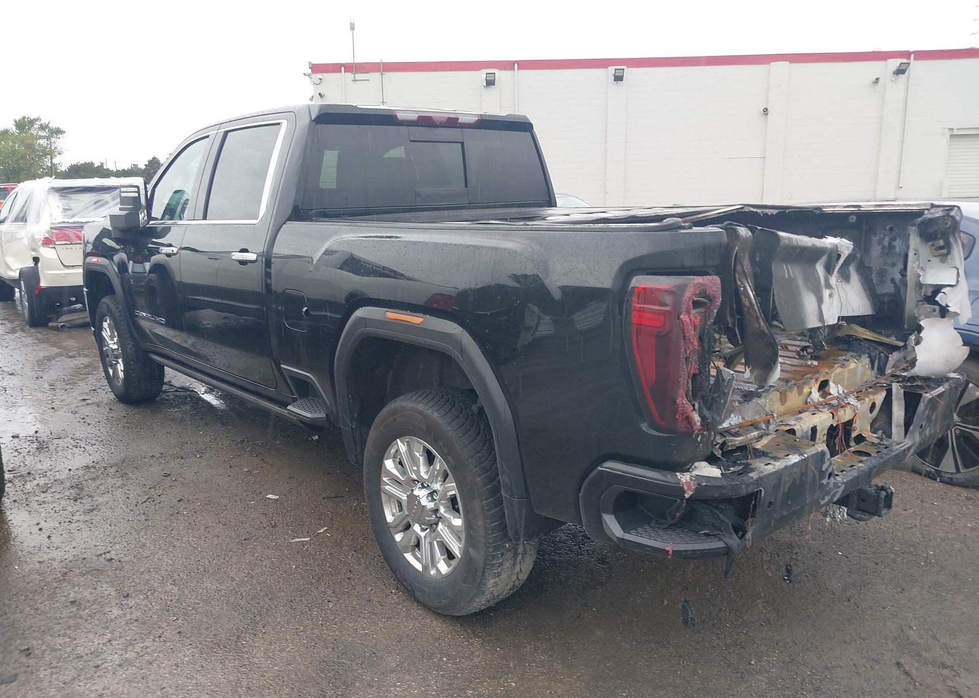 2023 GMC SIERRA K2500 DENALI