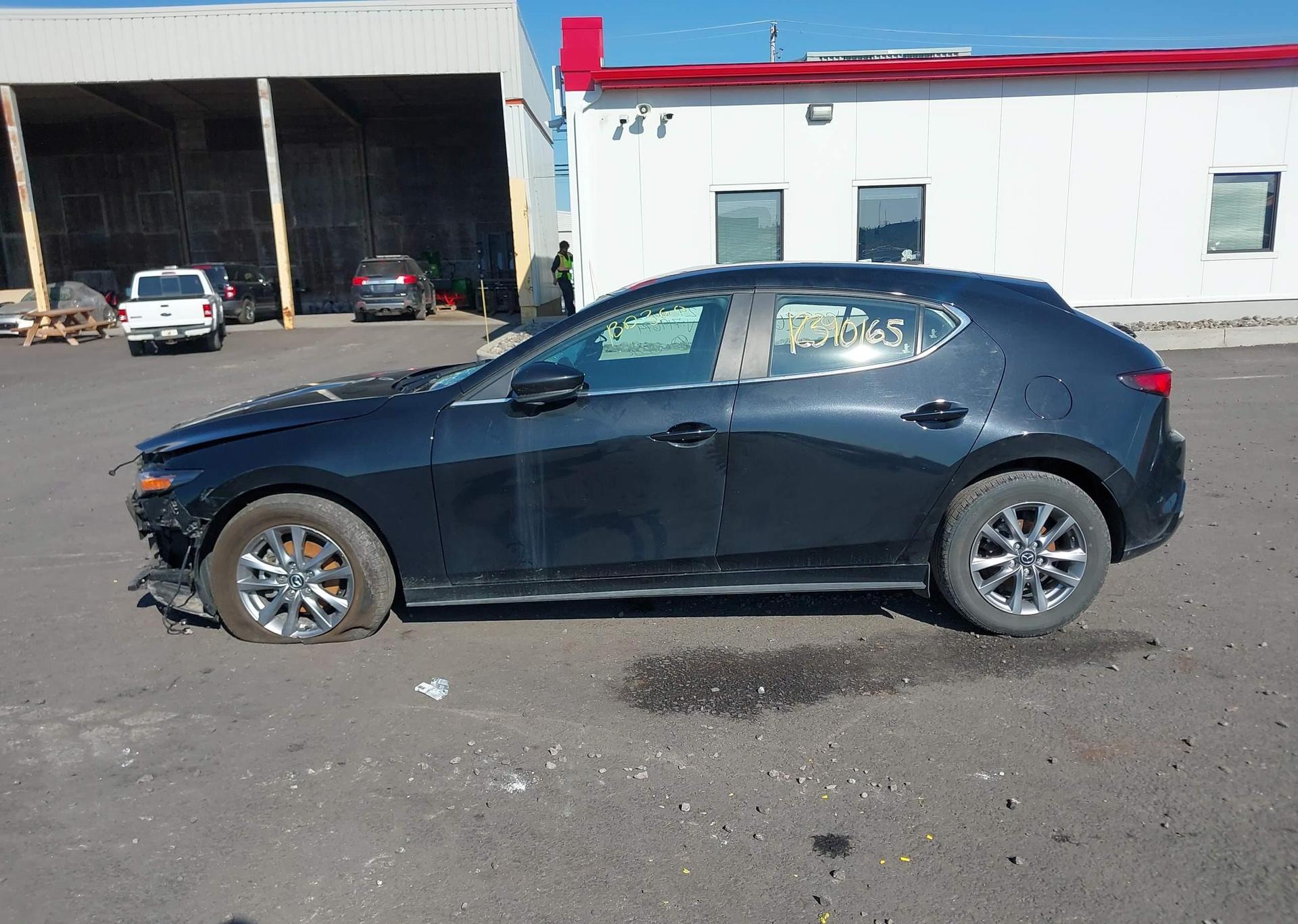 2024 MAZDA MAZDA3 SPORT GX