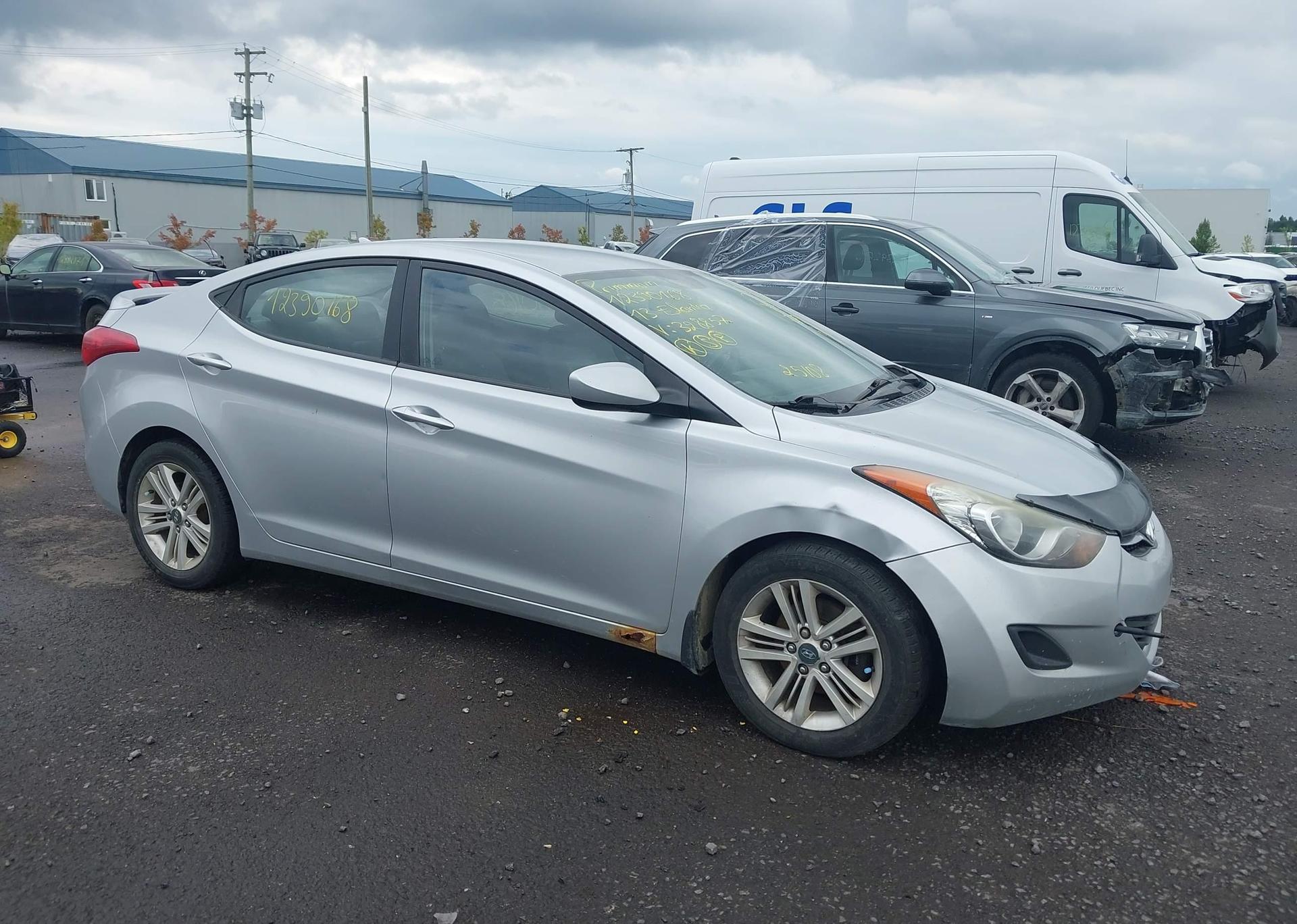 2013 HYUNDAI ELANTRA GL