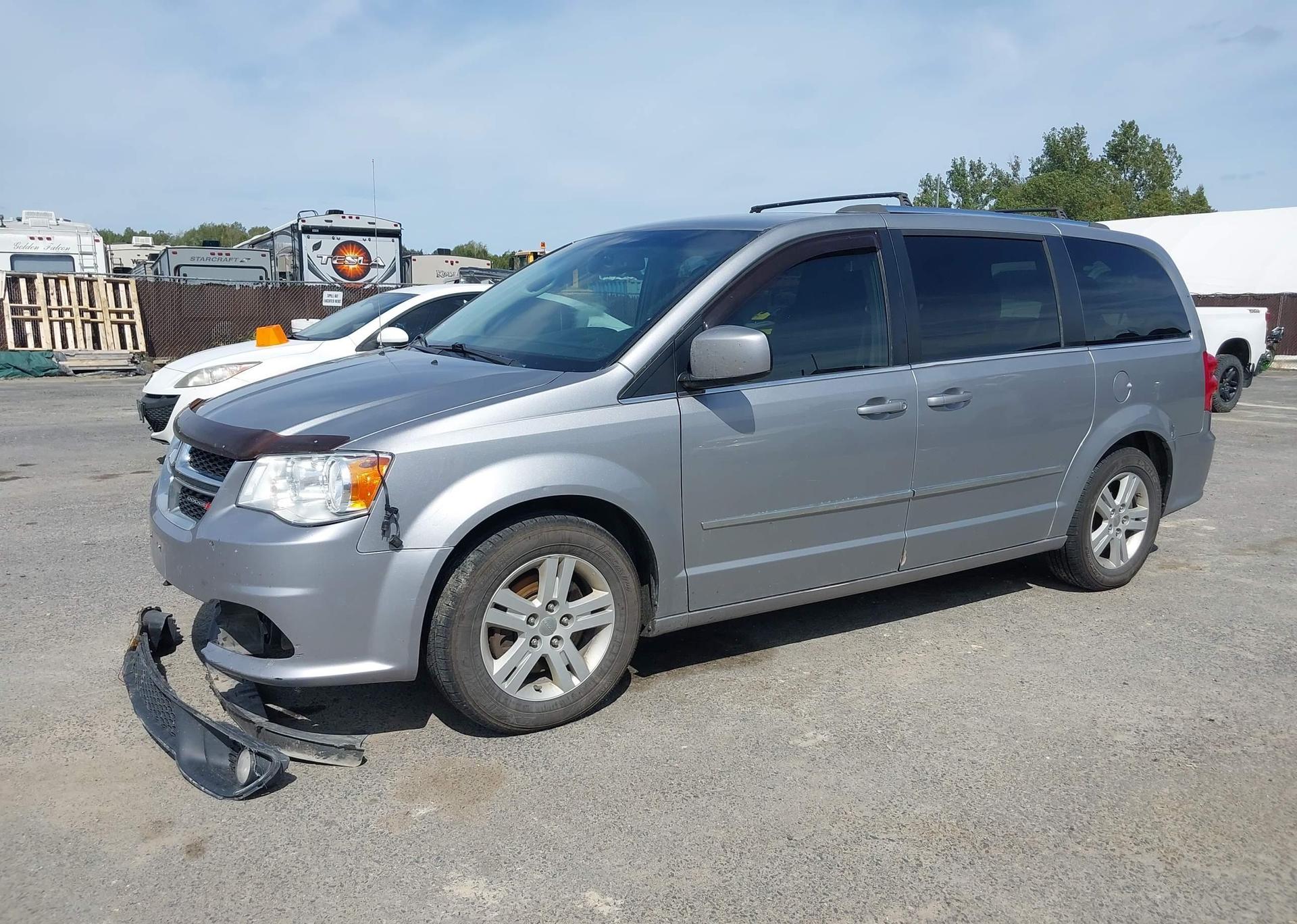 2016 DODGE GRAND CARAVAN CREW