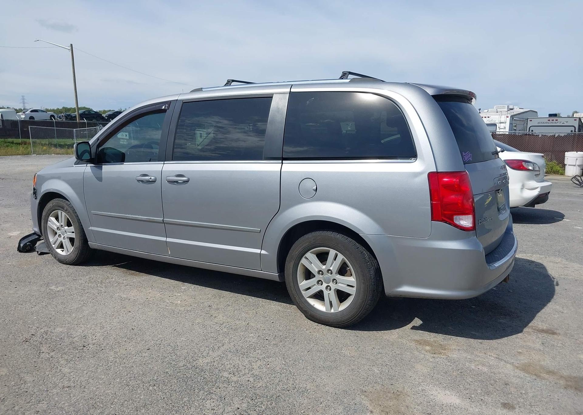 2016 DODGE GRAND CARAVAN CREW
