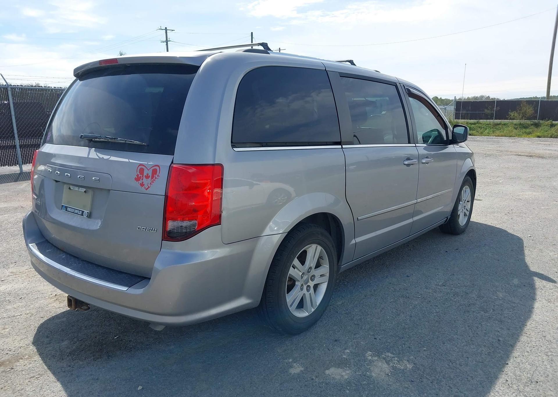 2016 DODGE GRAND CARAVAN CREW