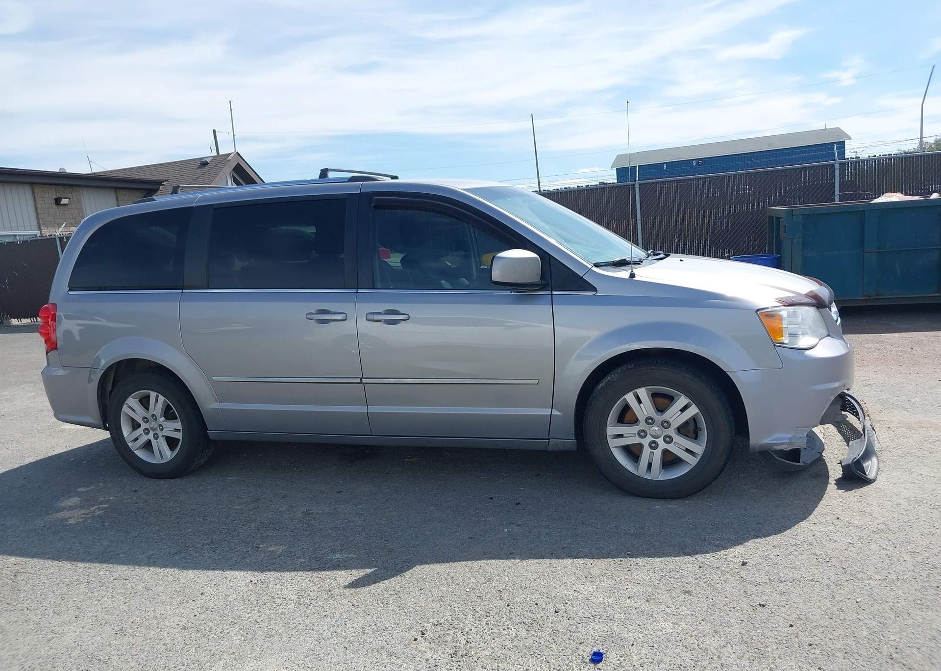 2016 DODGE GRAND CARAVAN CREW