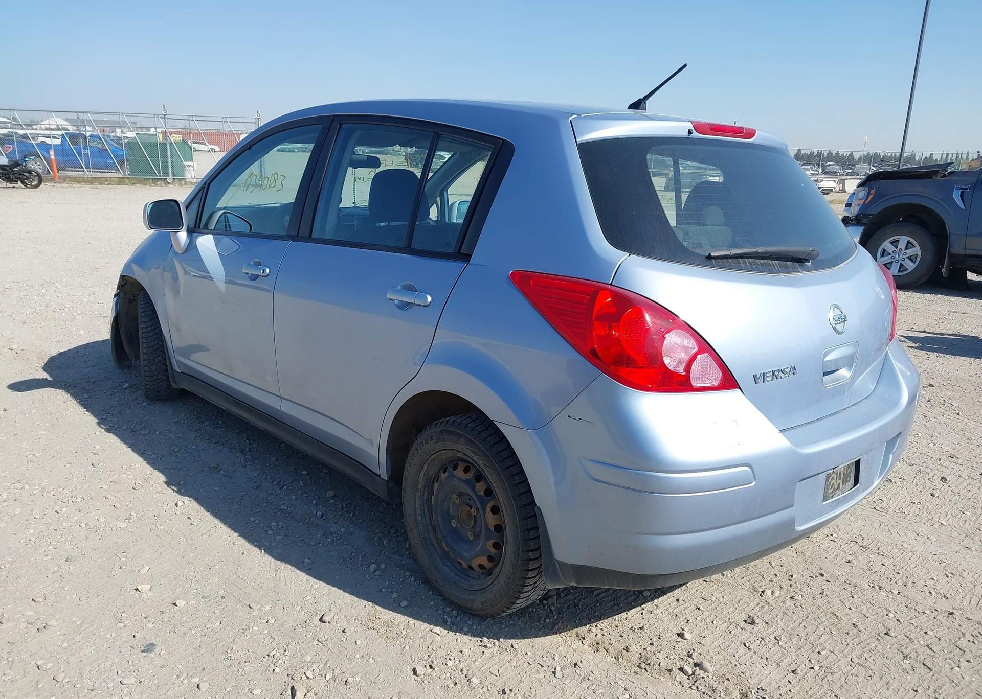 2012 NISSAN VERSA S
