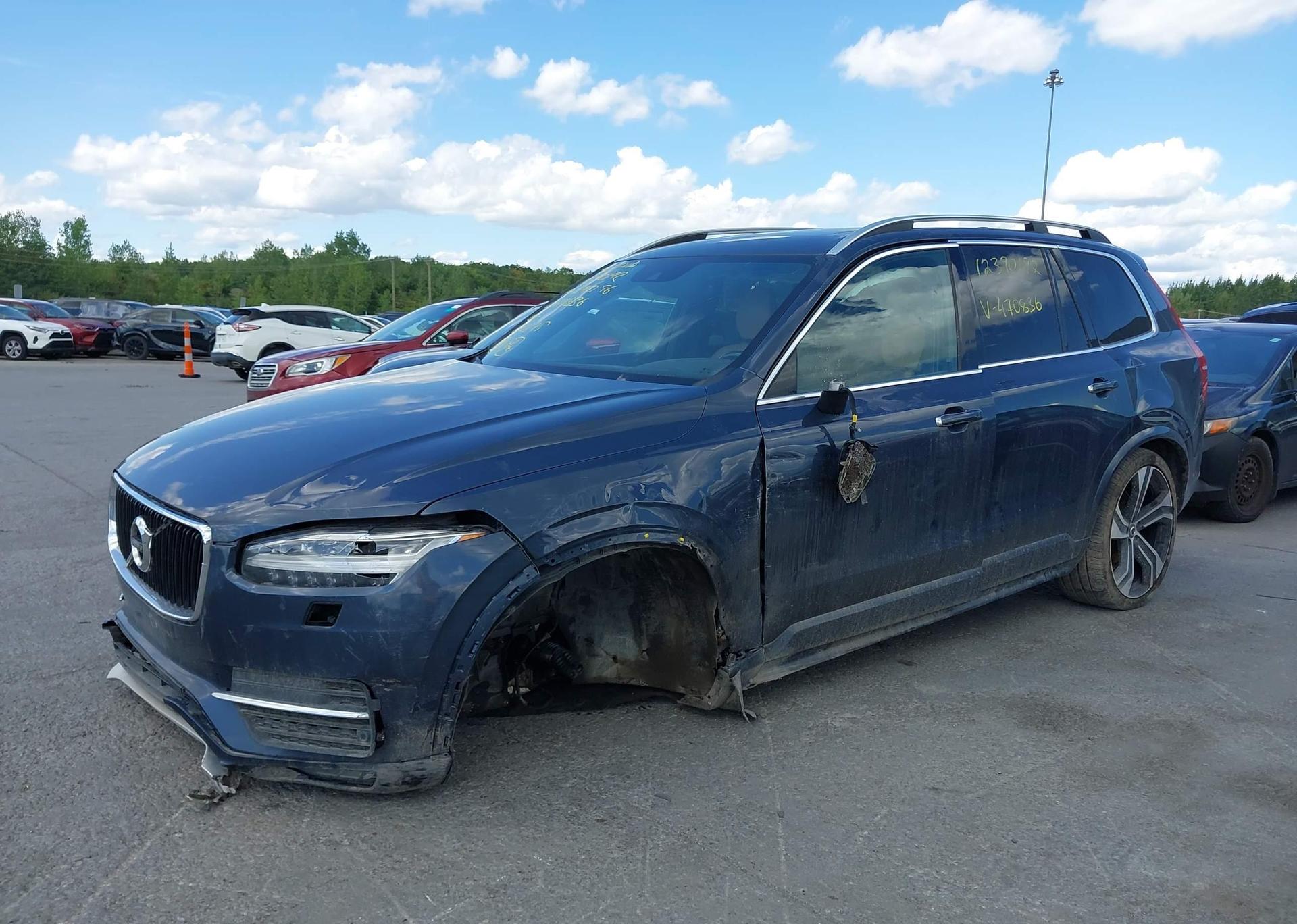 2019 VOLVO XC90 T6 MOMENTUM