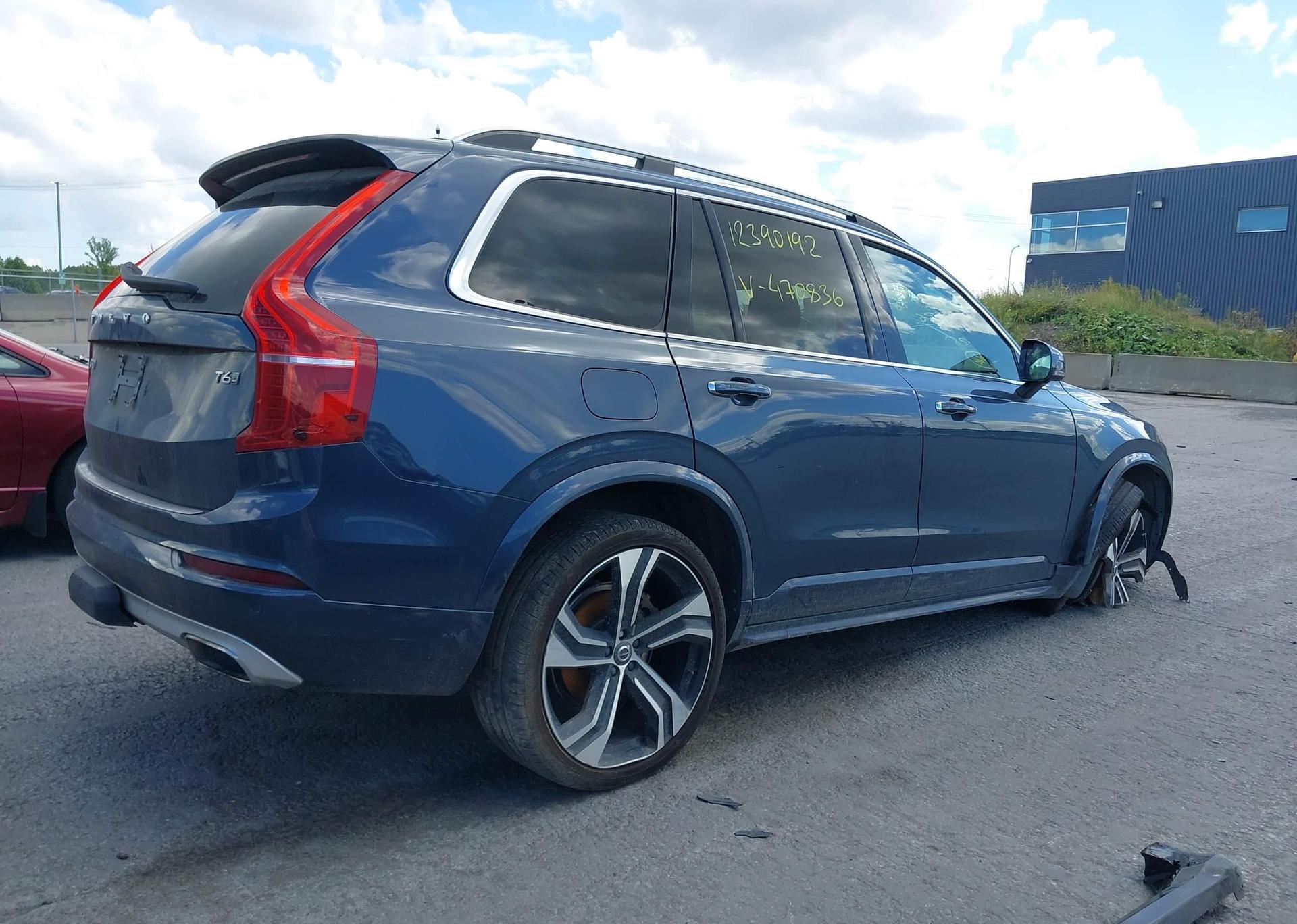 2019 VOLVO XC90 T6 MOMENTUM