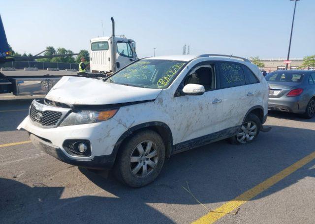 2013 KIA SORENTO LX