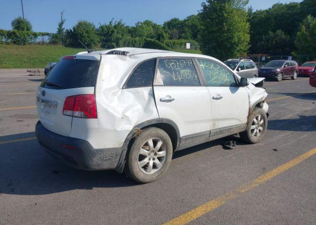 2013 KIA SORENTO LX