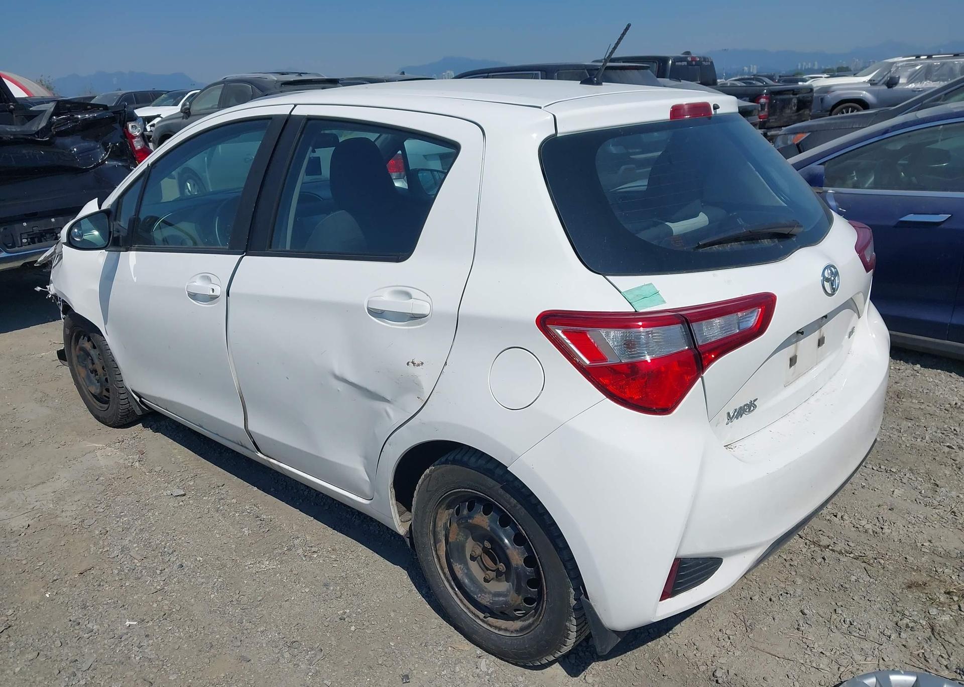 2019 TOYOTA YARIS LE