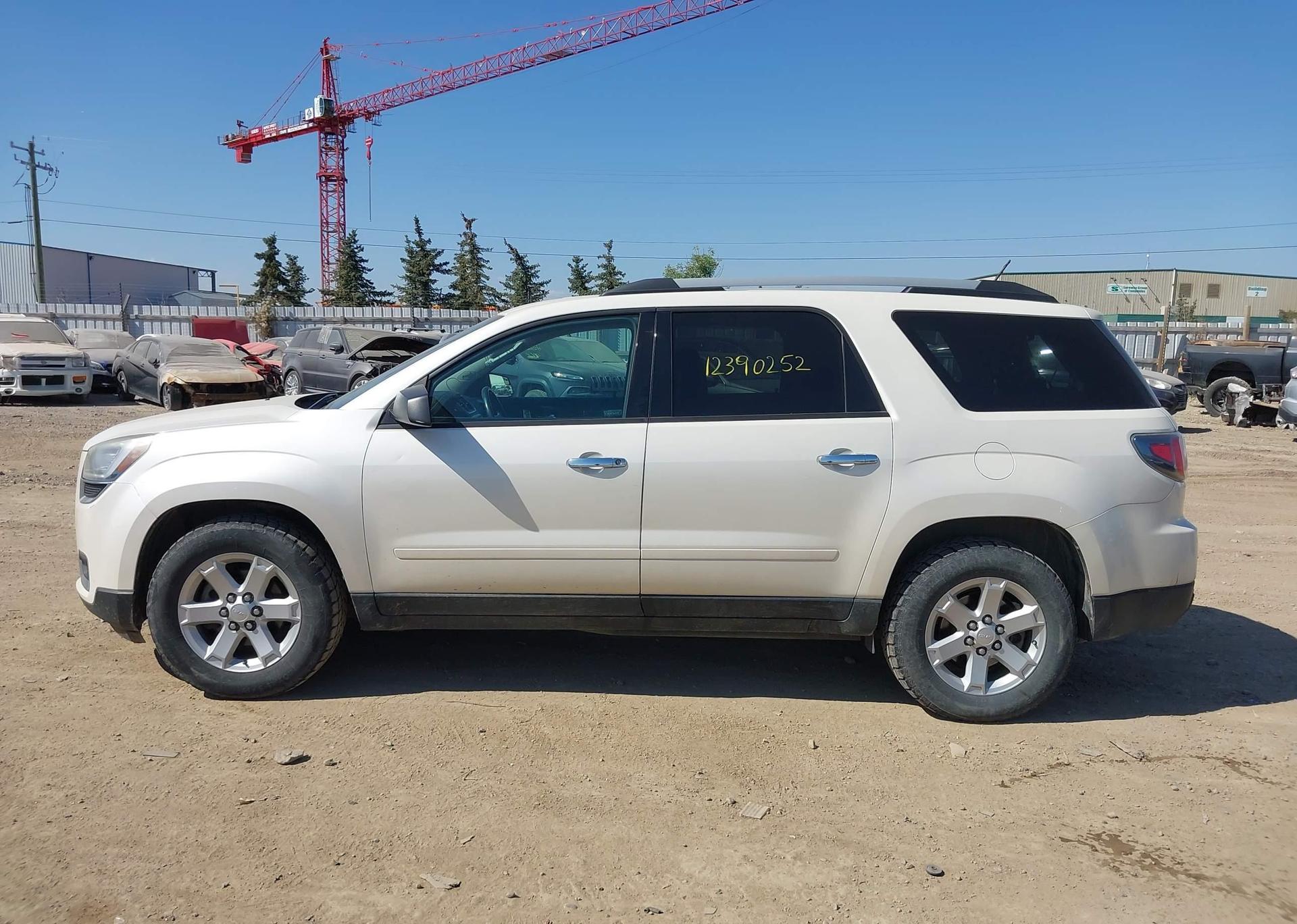 2013 GMC ACADIA SLE2