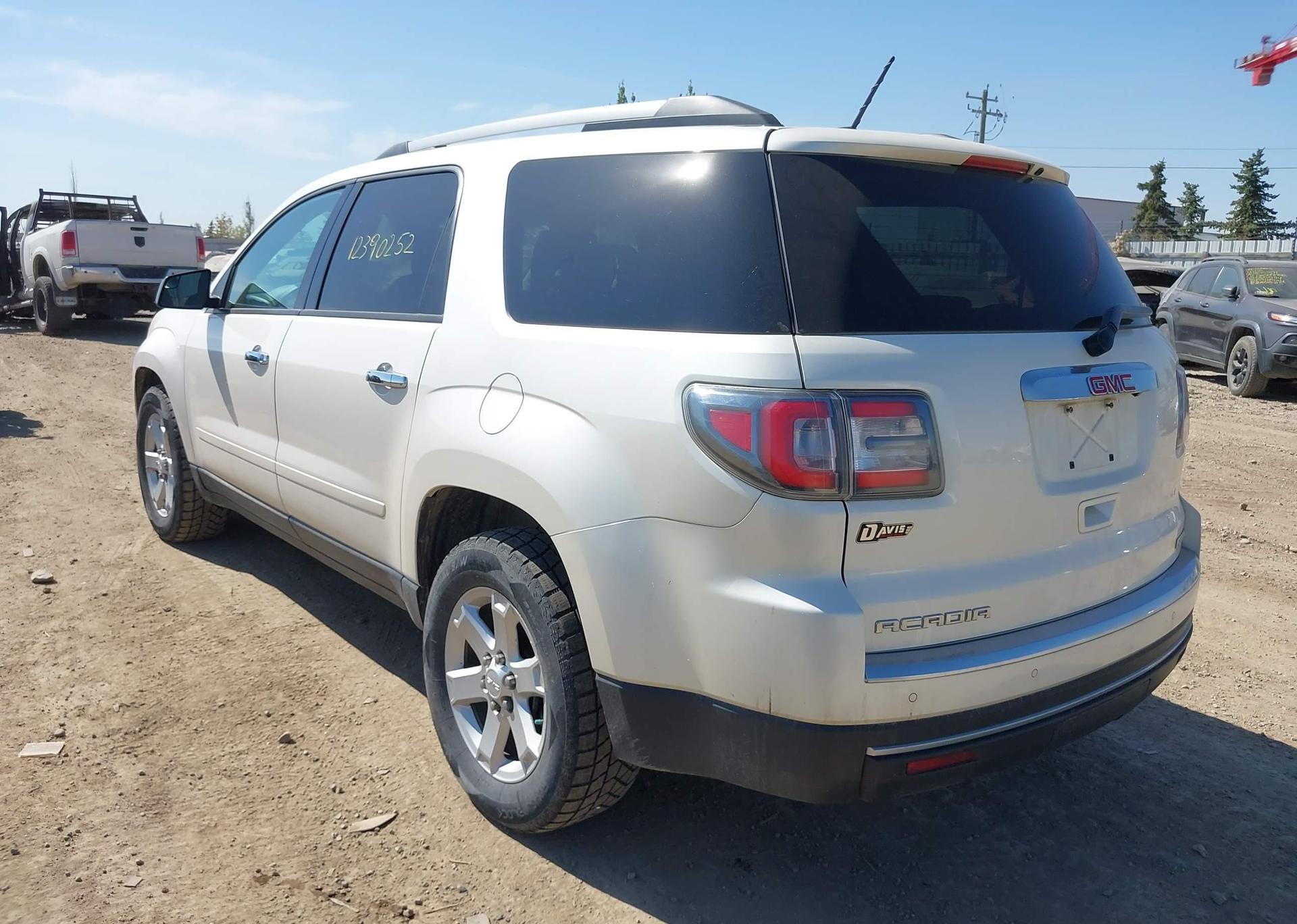 2013 GMC ACADIA SLE2