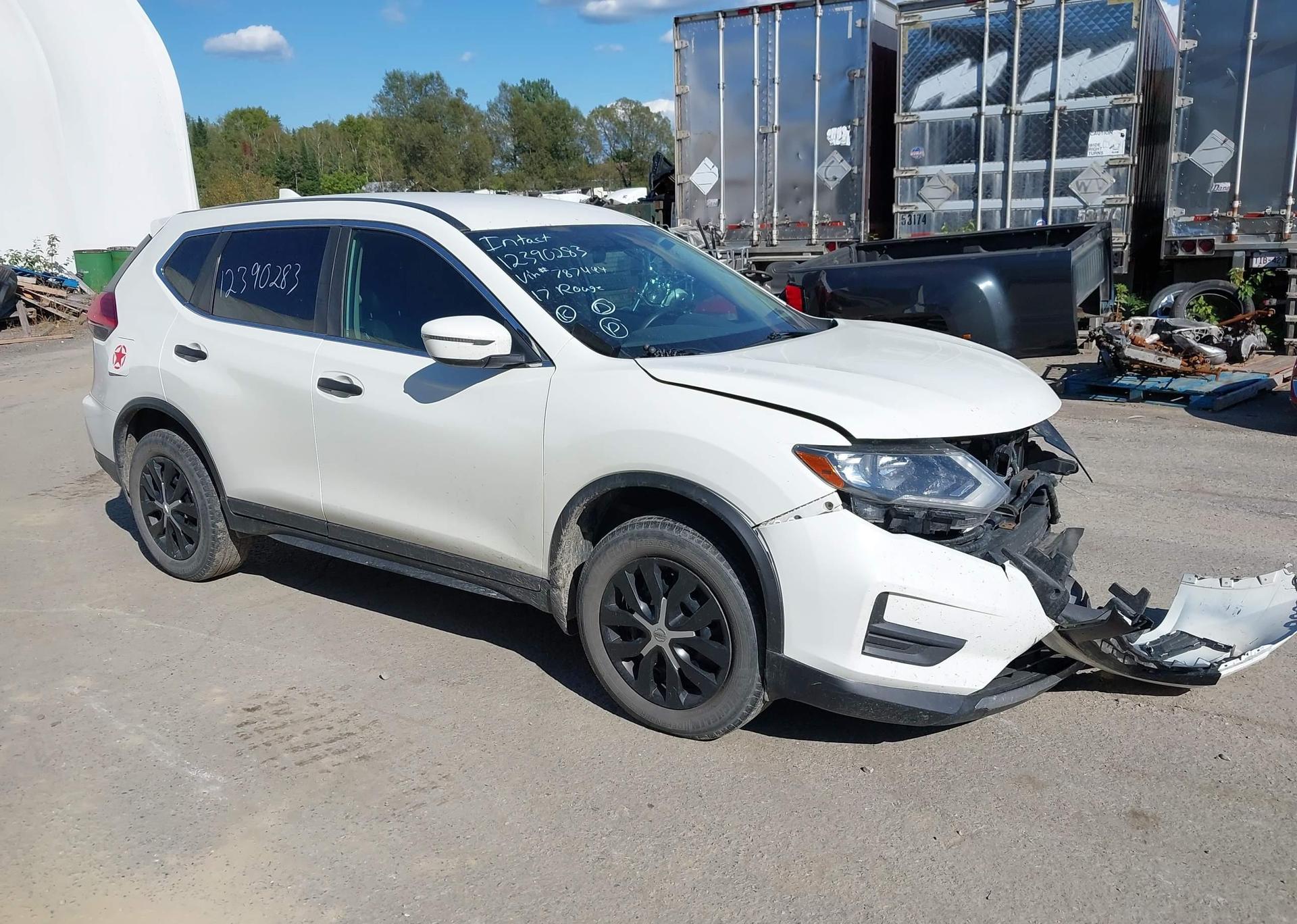 2017 NISSAN ROGUE SV