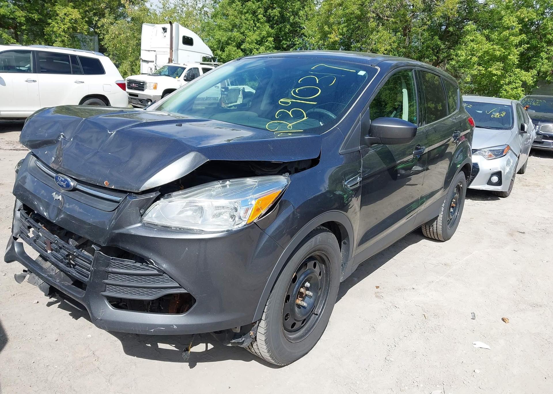 2016 FORD ESCAPE SE