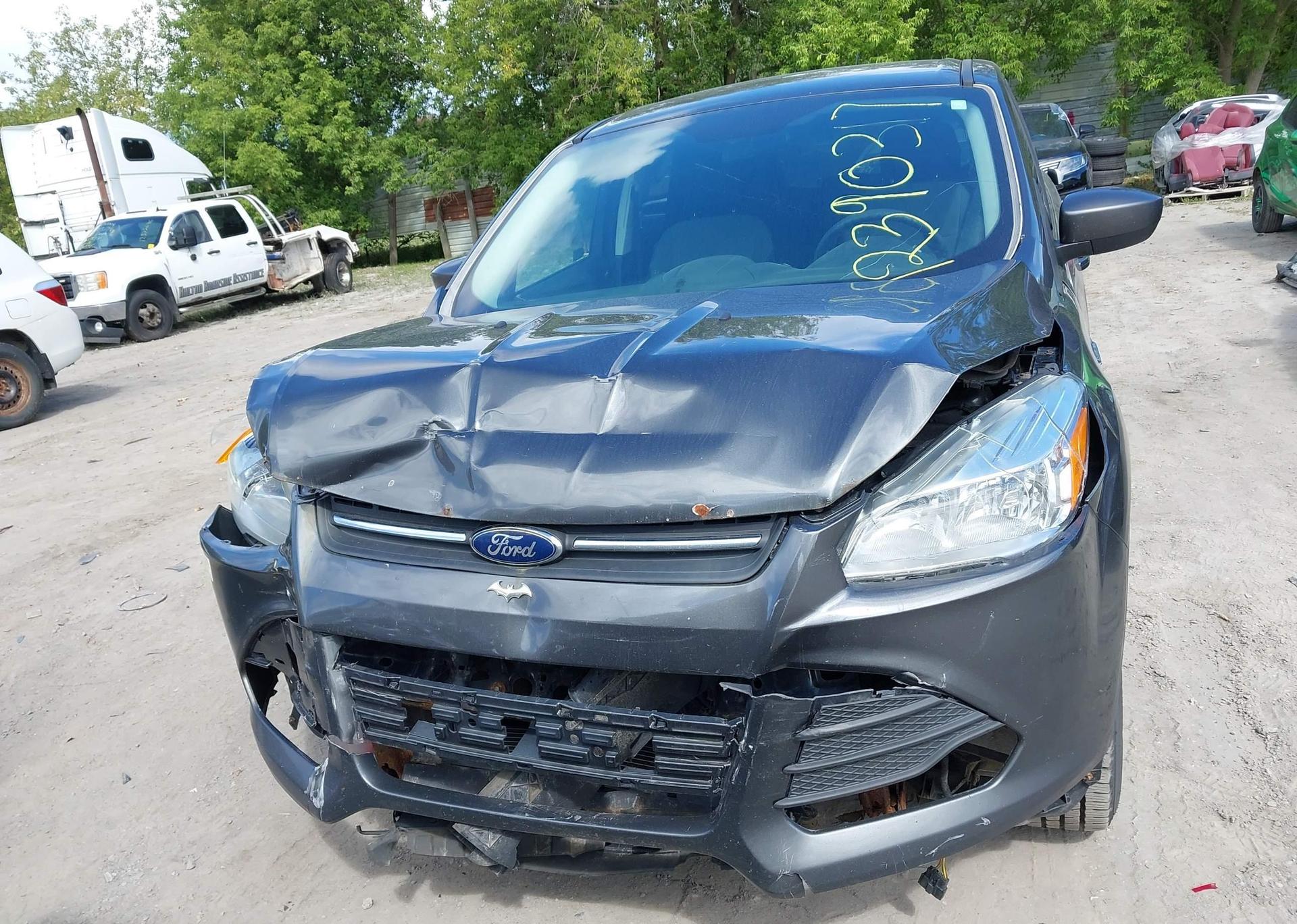 2016 FORD ESCAPE SE