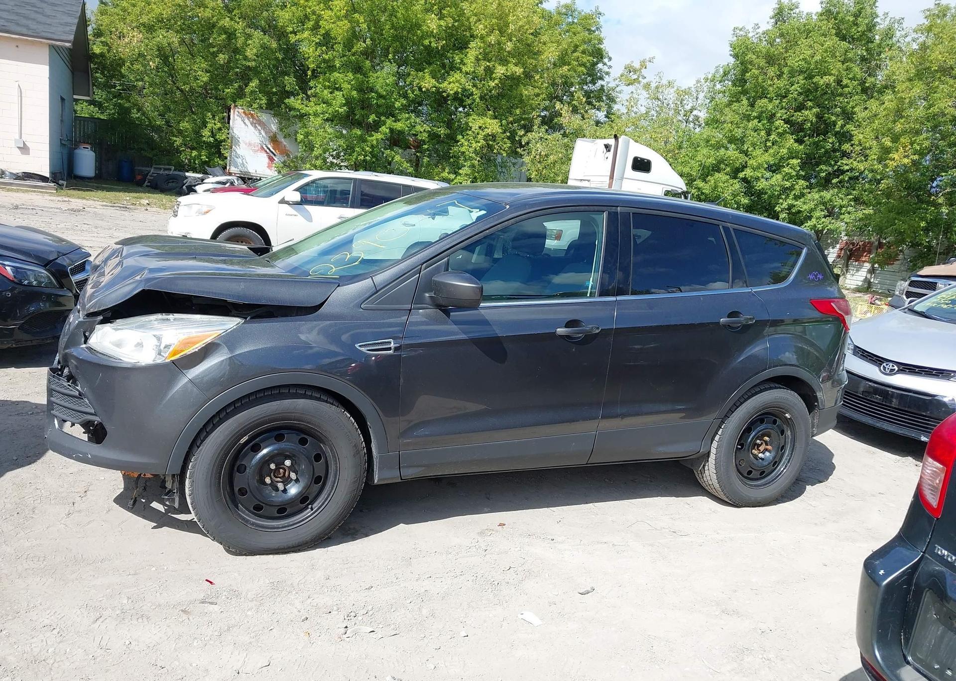 2016 FORD ESCAPE SE