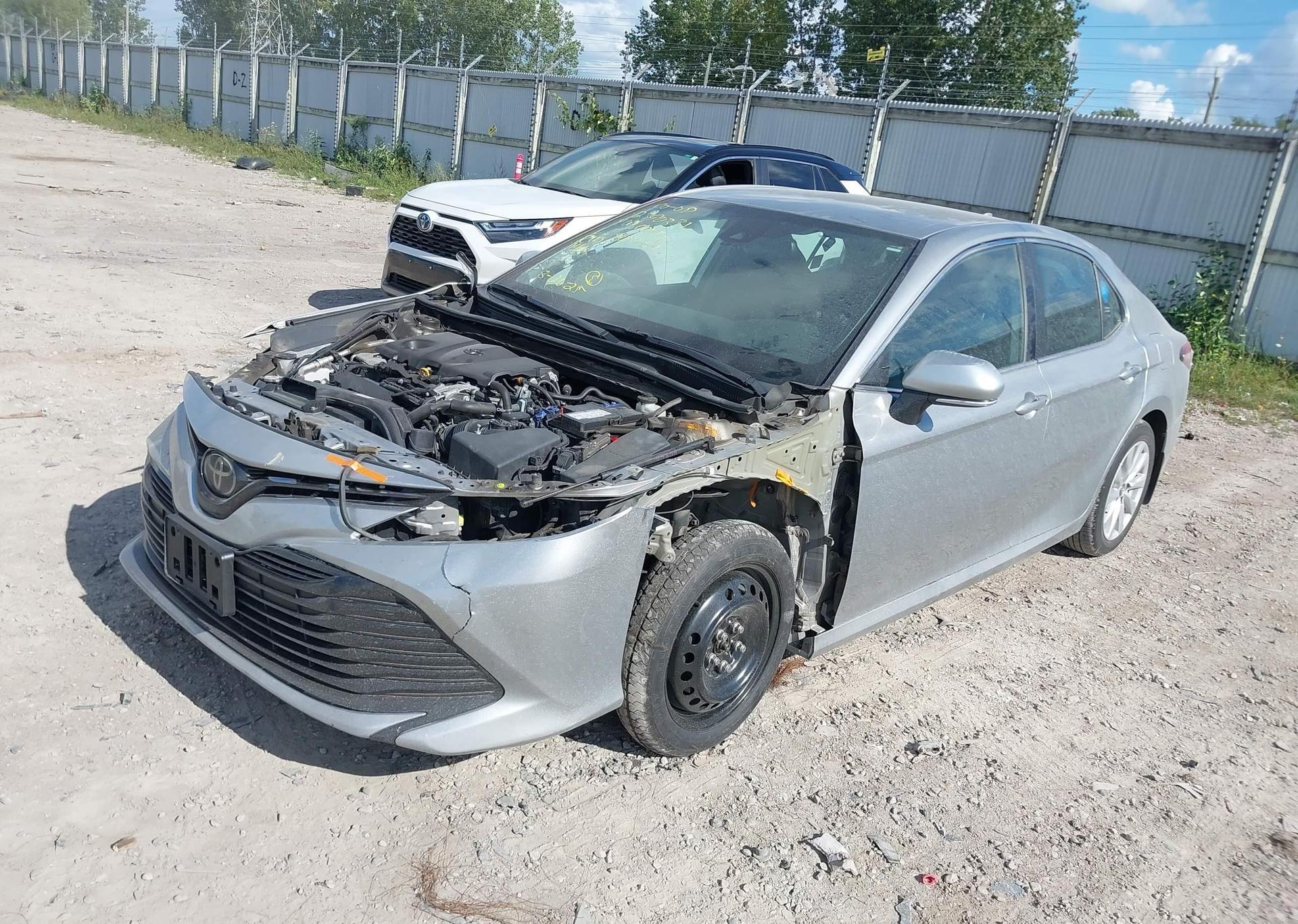 2020 TOYOTA CAMRY LE