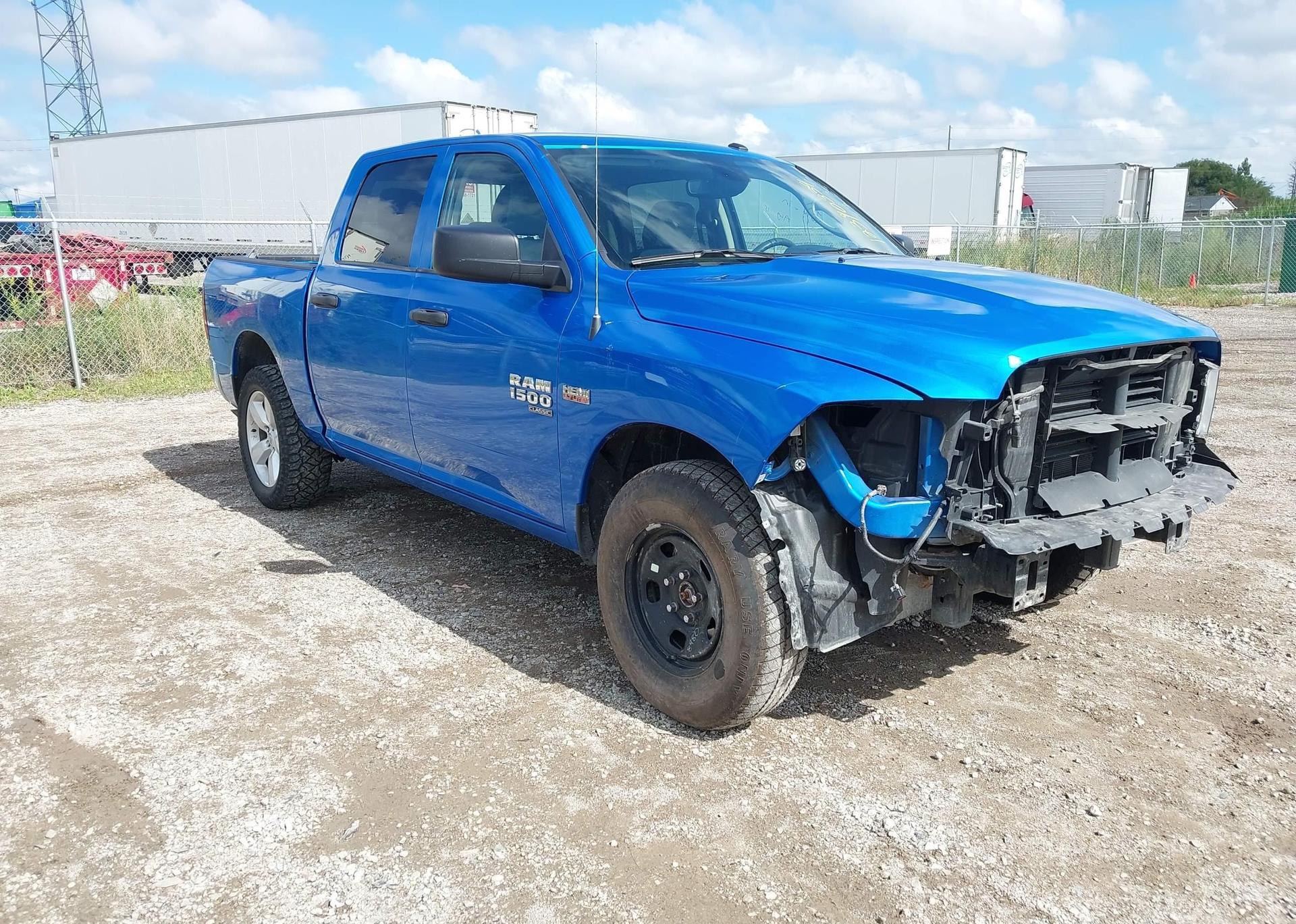 2023 RAM 1500 CLASSIC SLT