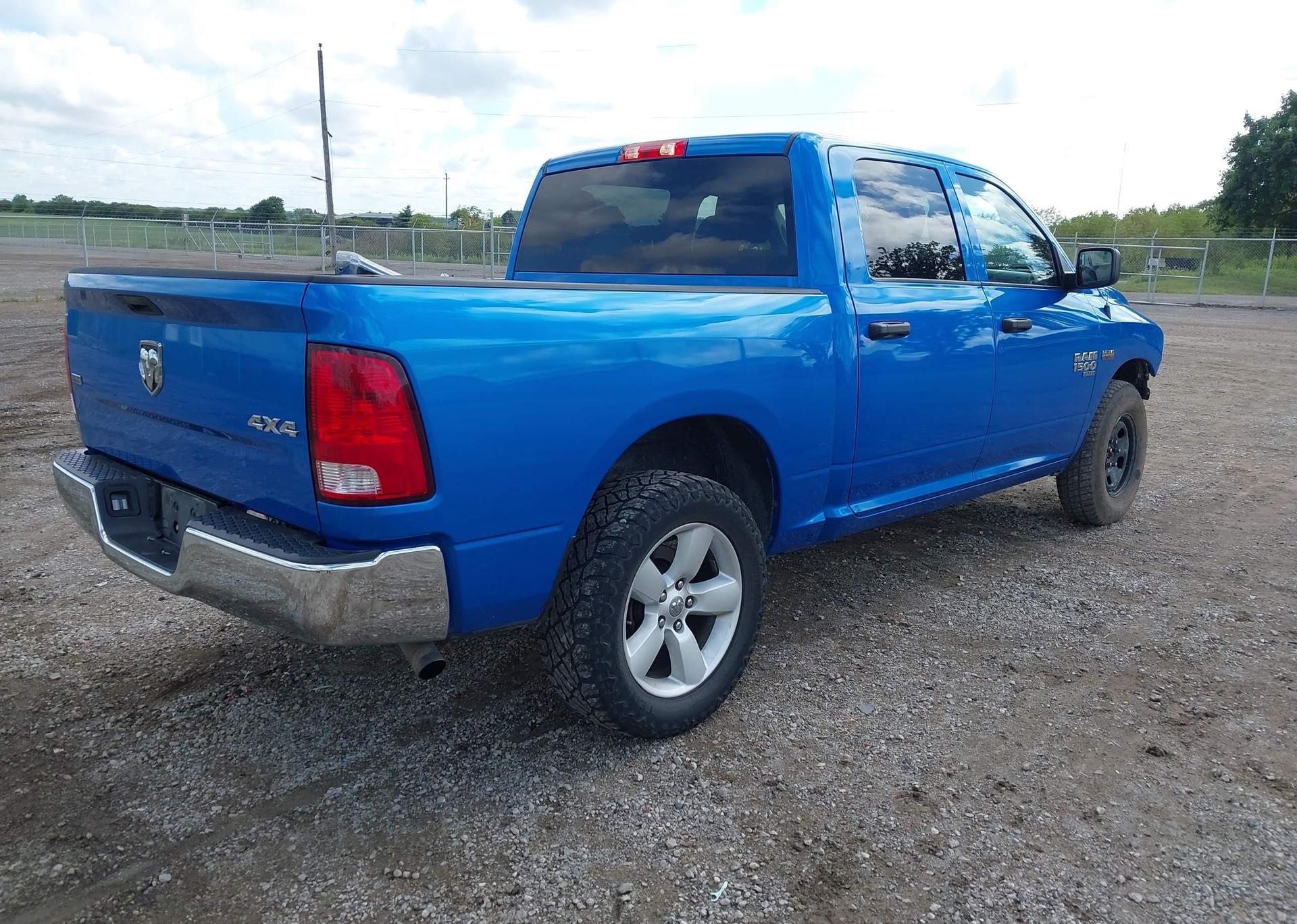 2023 RAM 1500 CLASSIC SLT