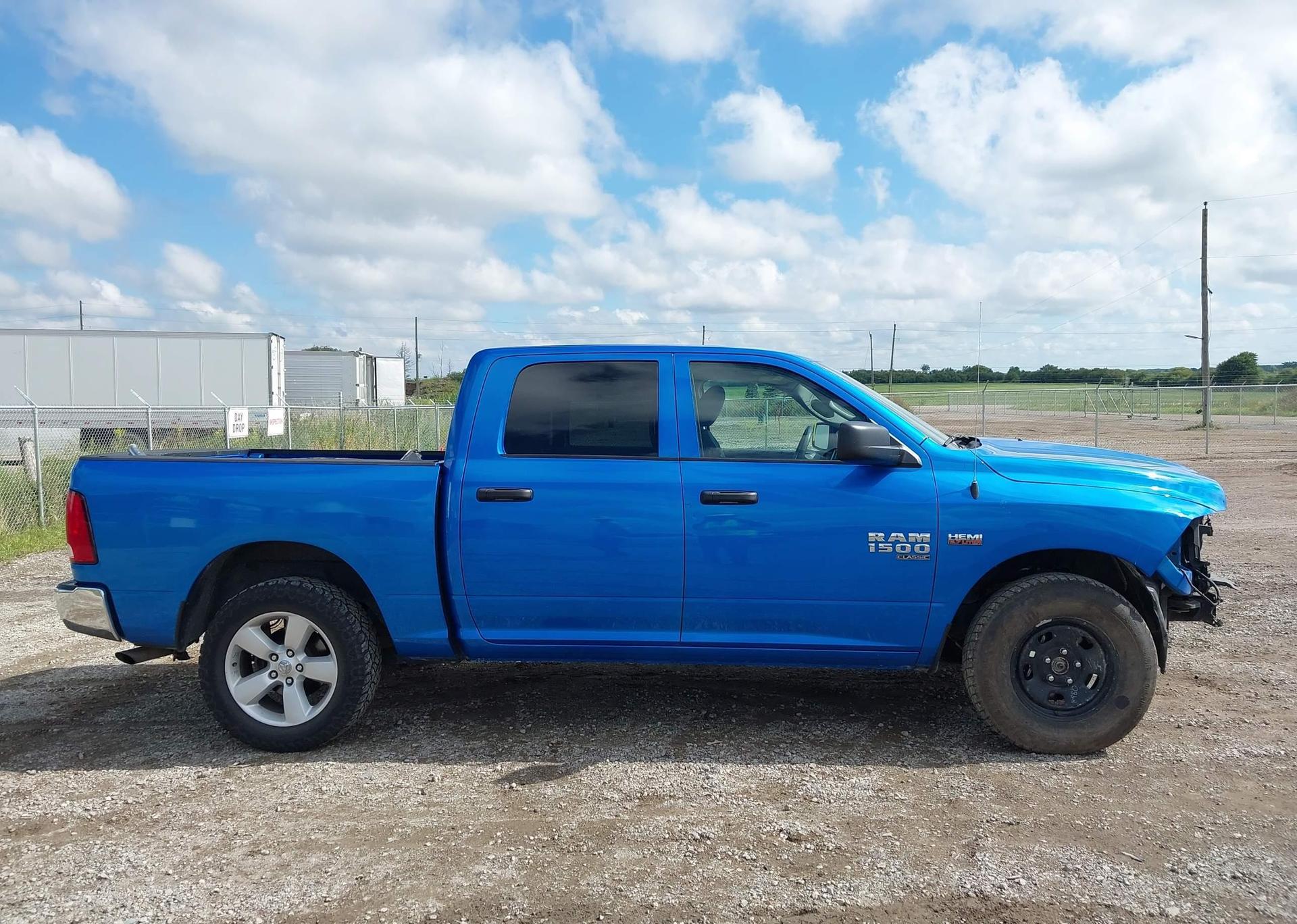2023 RAM 1500 CLASSIC SLT