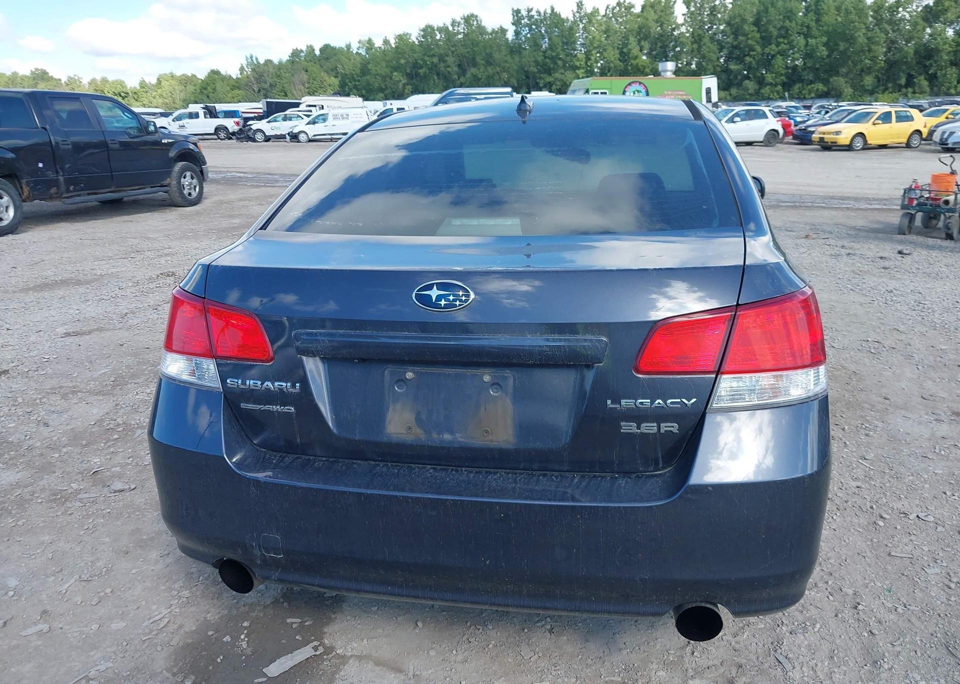 2013 SUBARU LEGACY 3.6R LIMITED