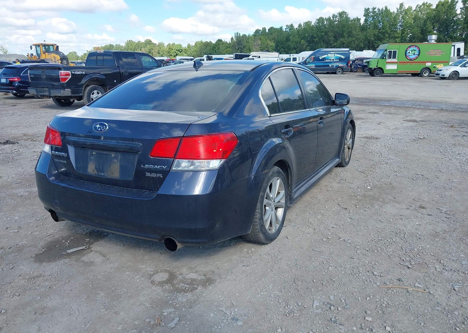 2013 SUBARU LEGACY 3.6R LIMITED