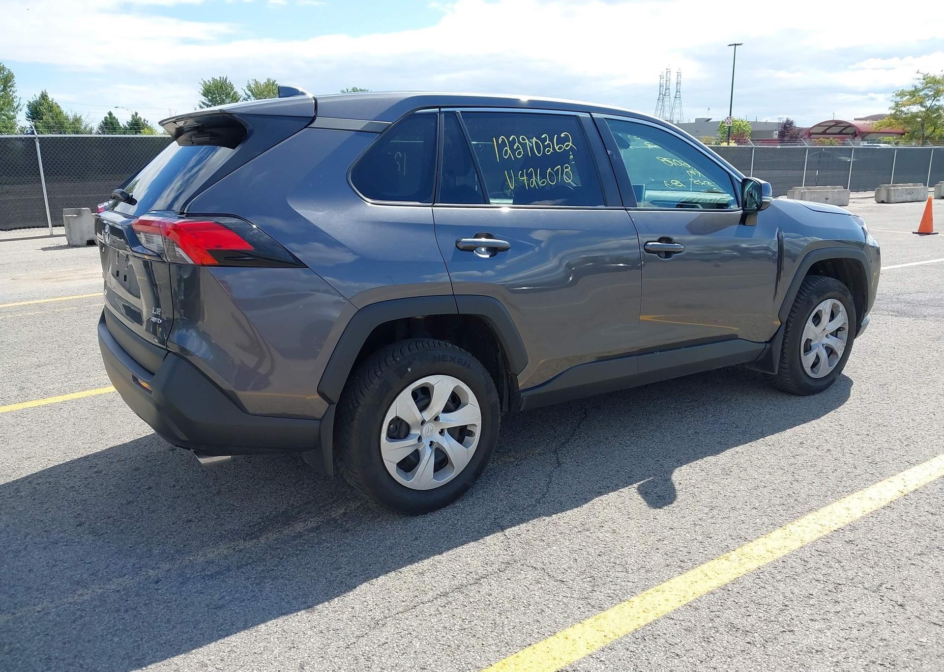 2024 TOYOTA RAV4 LE