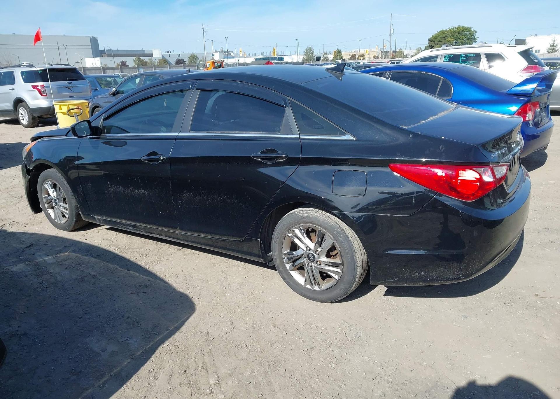2013 HYUNDAI SONATA GL