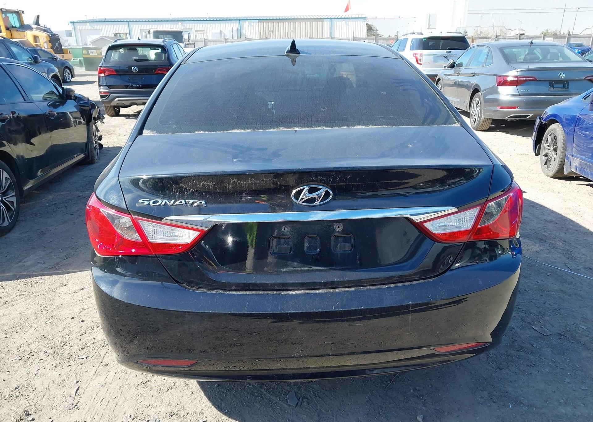2013 HYUNDAI SONATA GL