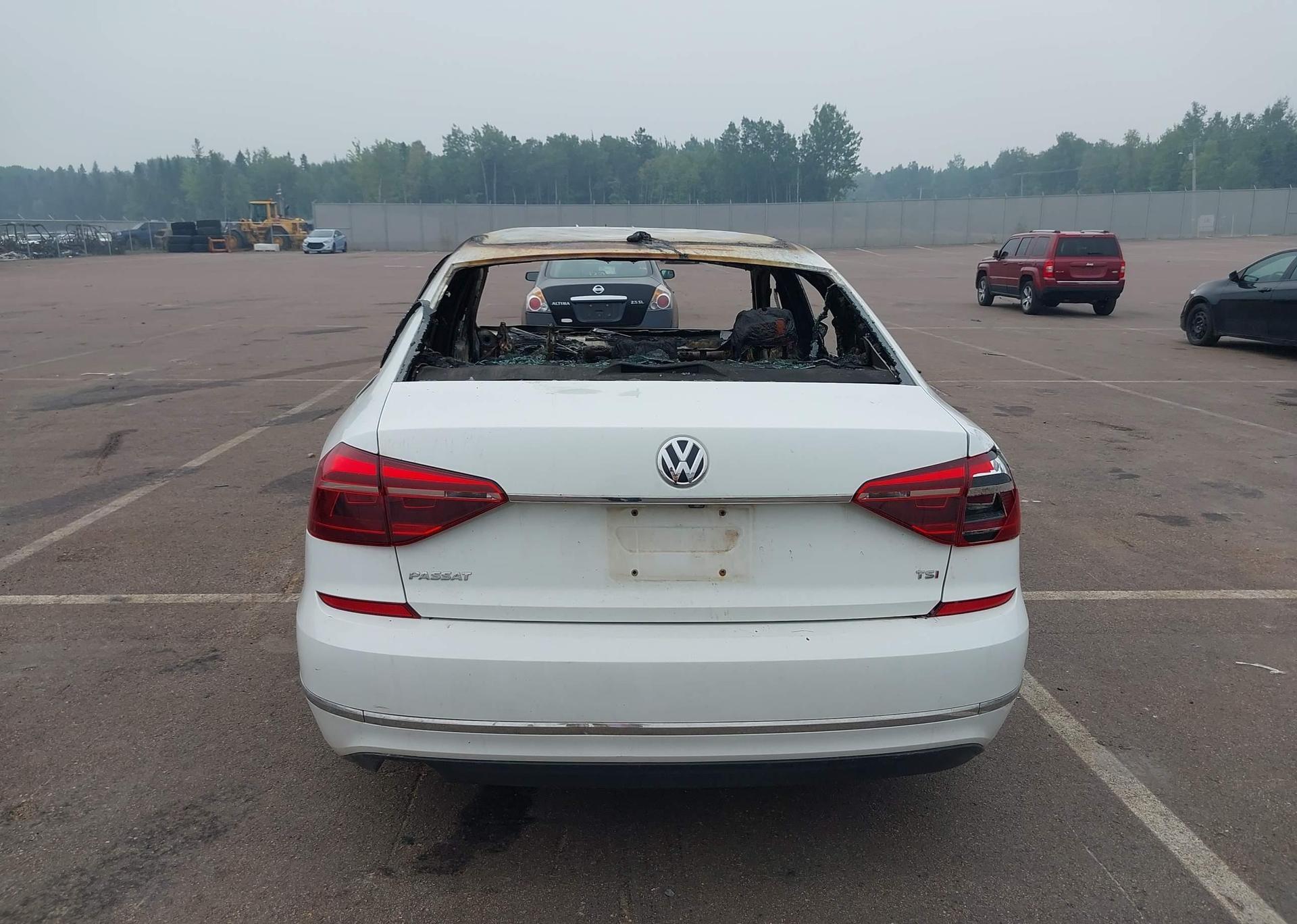 2017 VOLKSWAGEN PASSAT 1.8 TSI TRENDLINE+