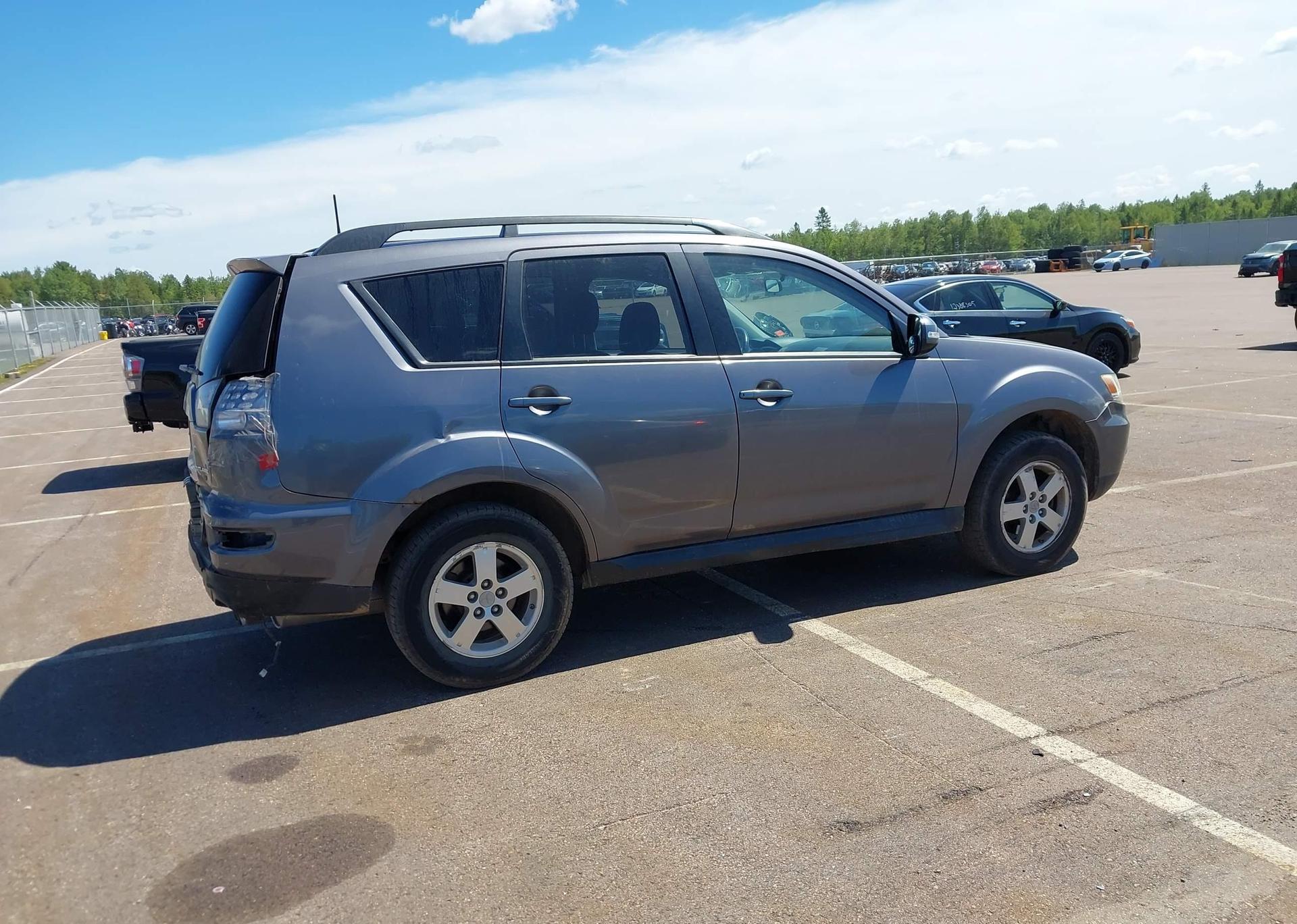 2010 MITSUBISHI OUTLANDER XLS