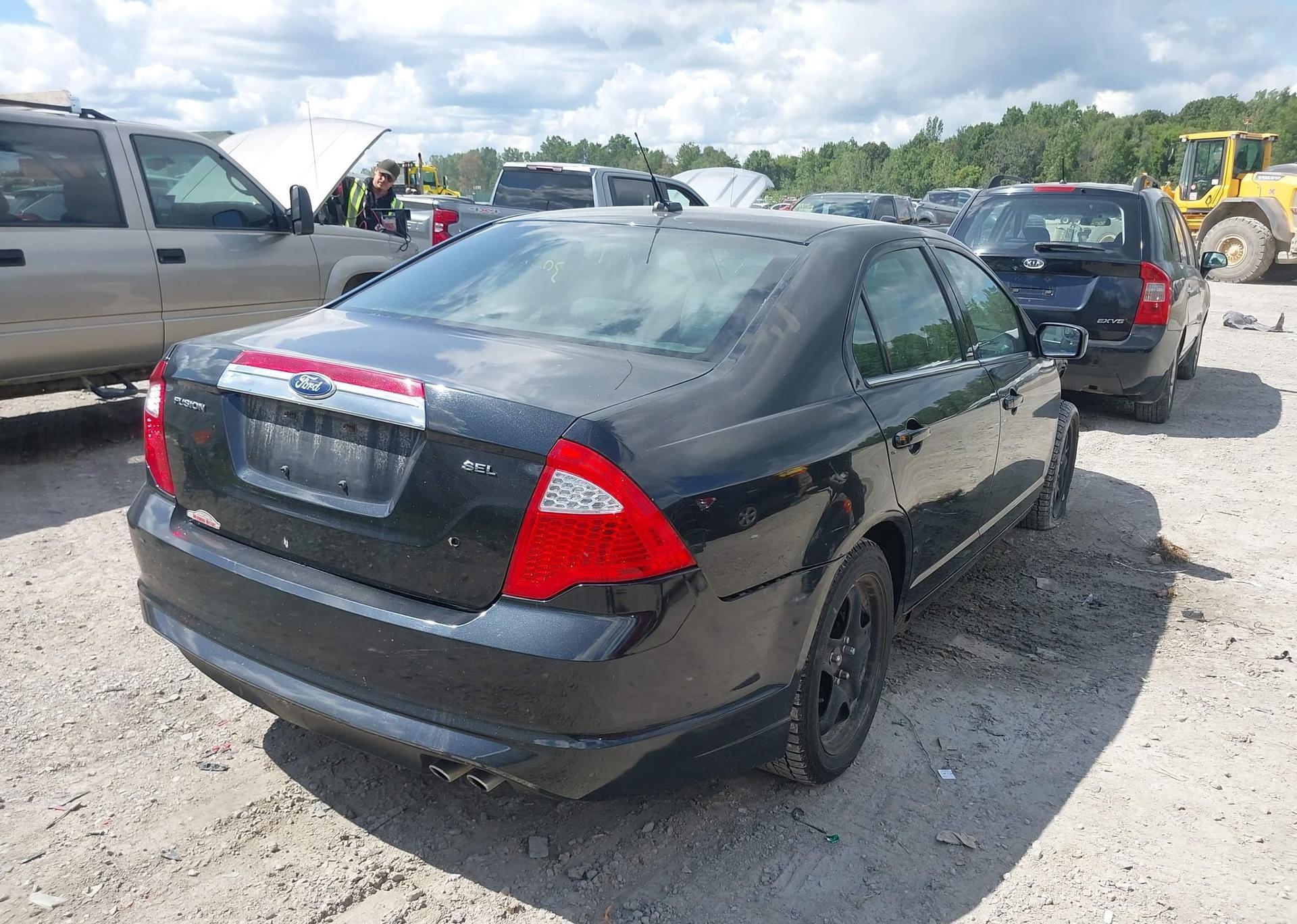 2011 FORD FUSION SE