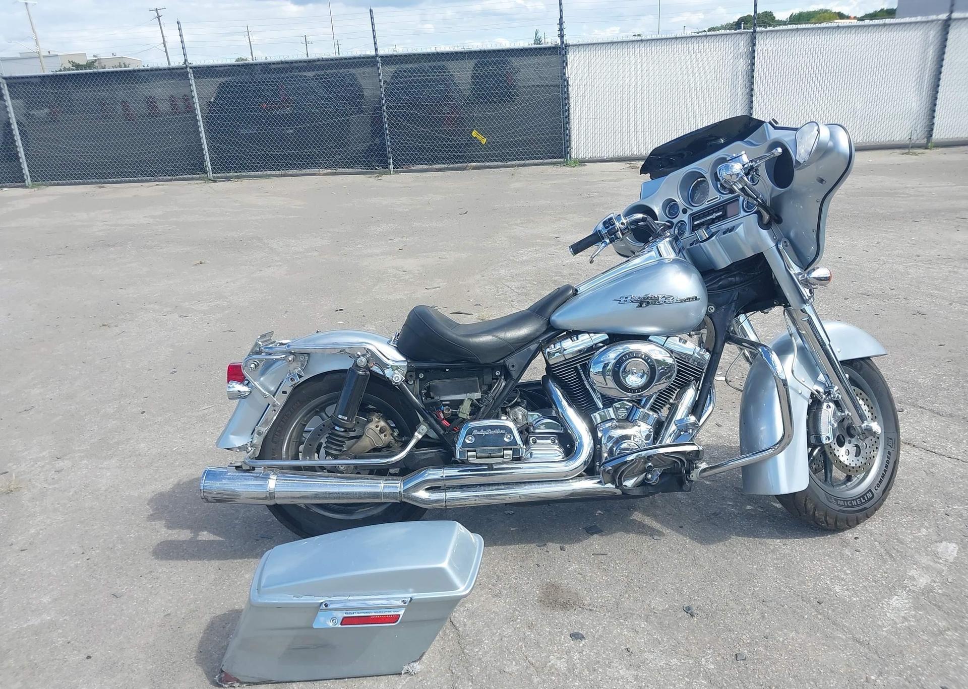 1999 HARLEY-DAVIDSON FLHTCUI