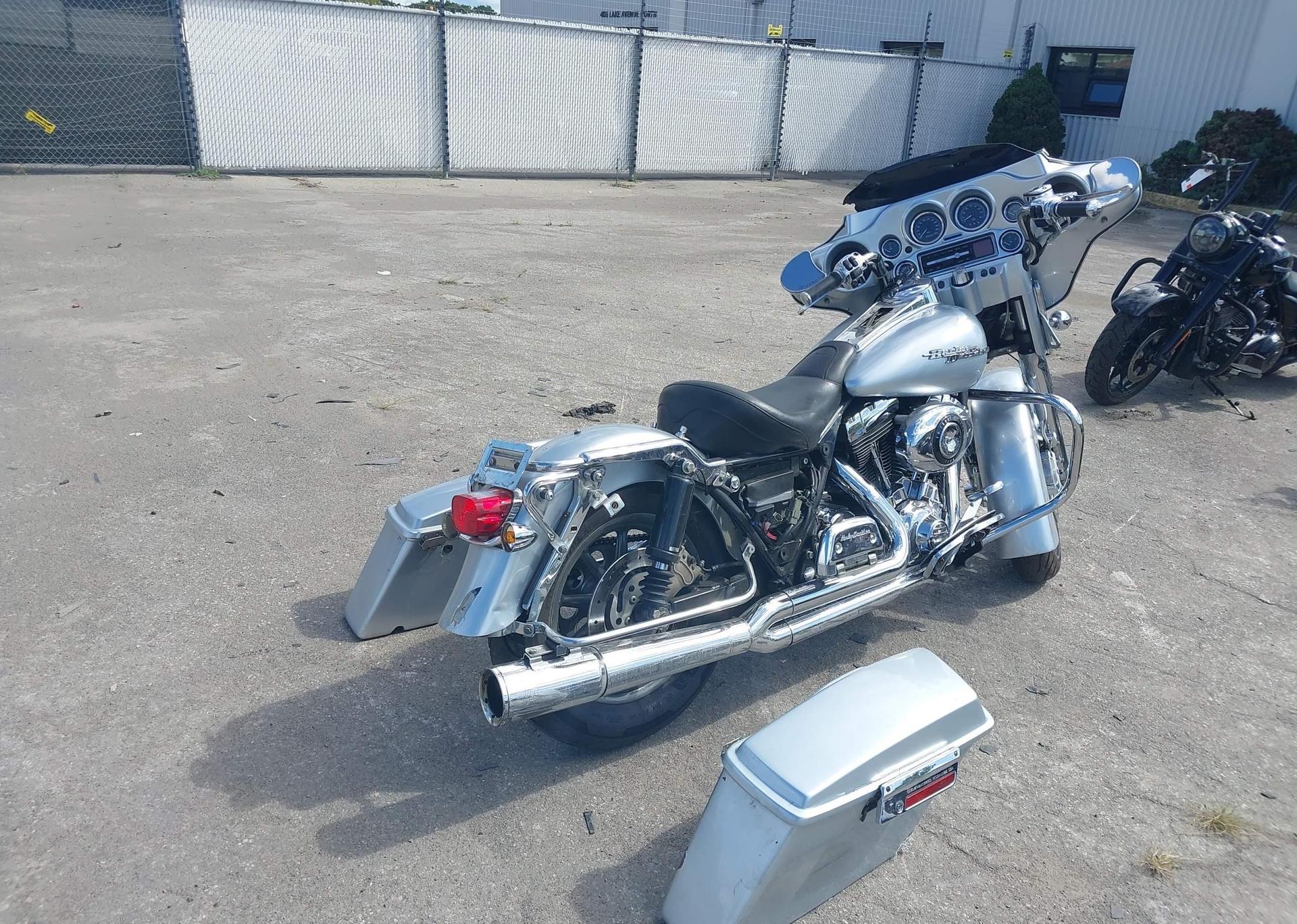 1999 HARLEY-DAVIDSON FLHTCUI