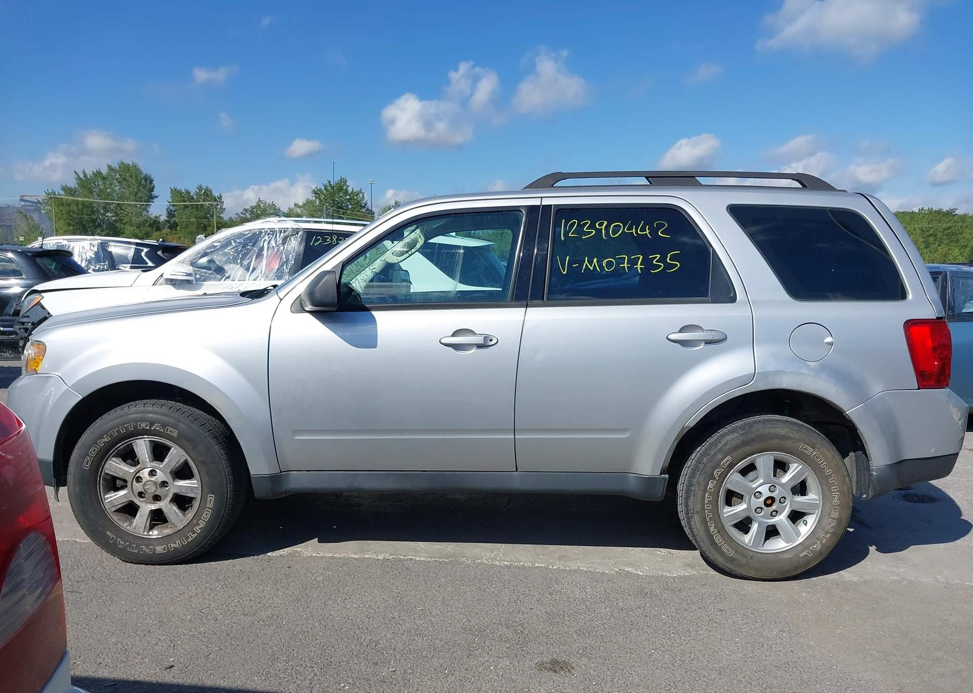 2010 MAZDA TRIBUTE I