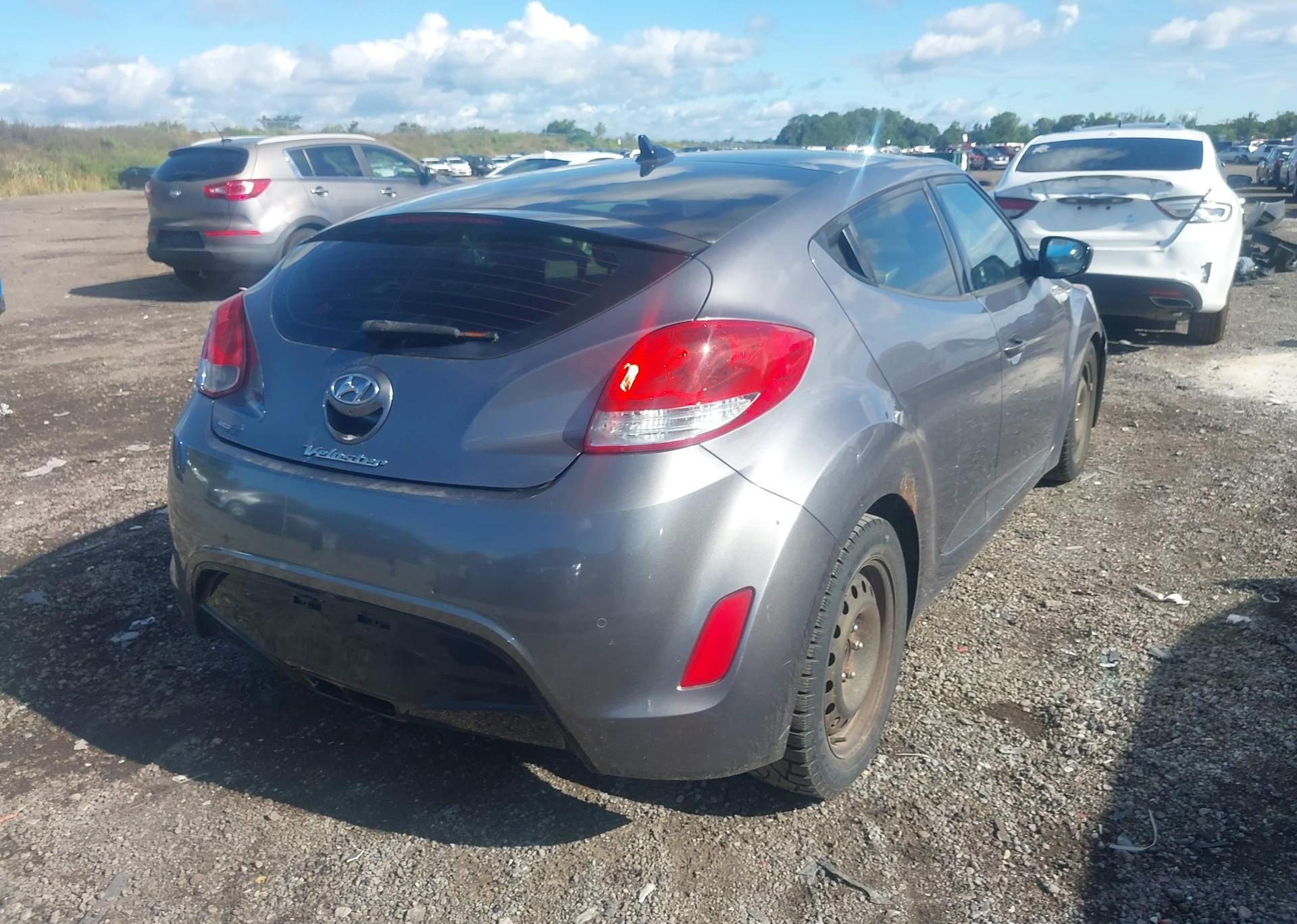 2013 HYUNDAI VELOSTER